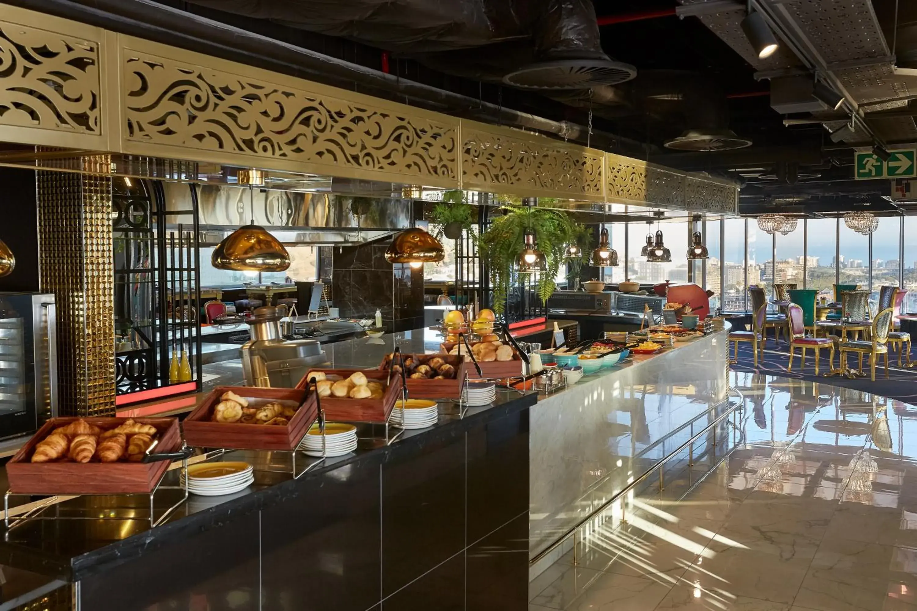 Breakfast in Hotel Sky Cape Town Breakfast in Hotel Sky Cape Town