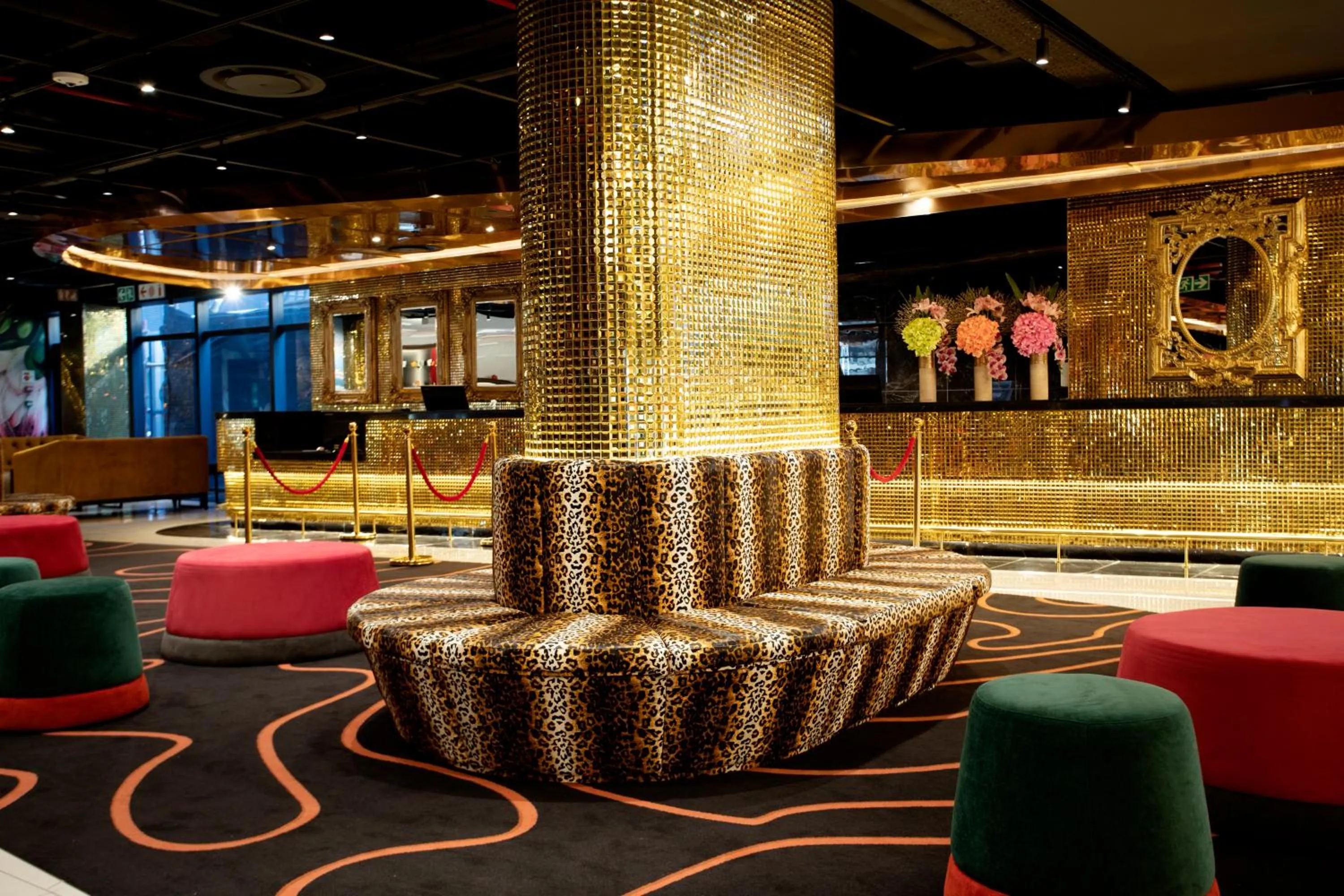 Lobby or reception in Hotel Sky Cape Town