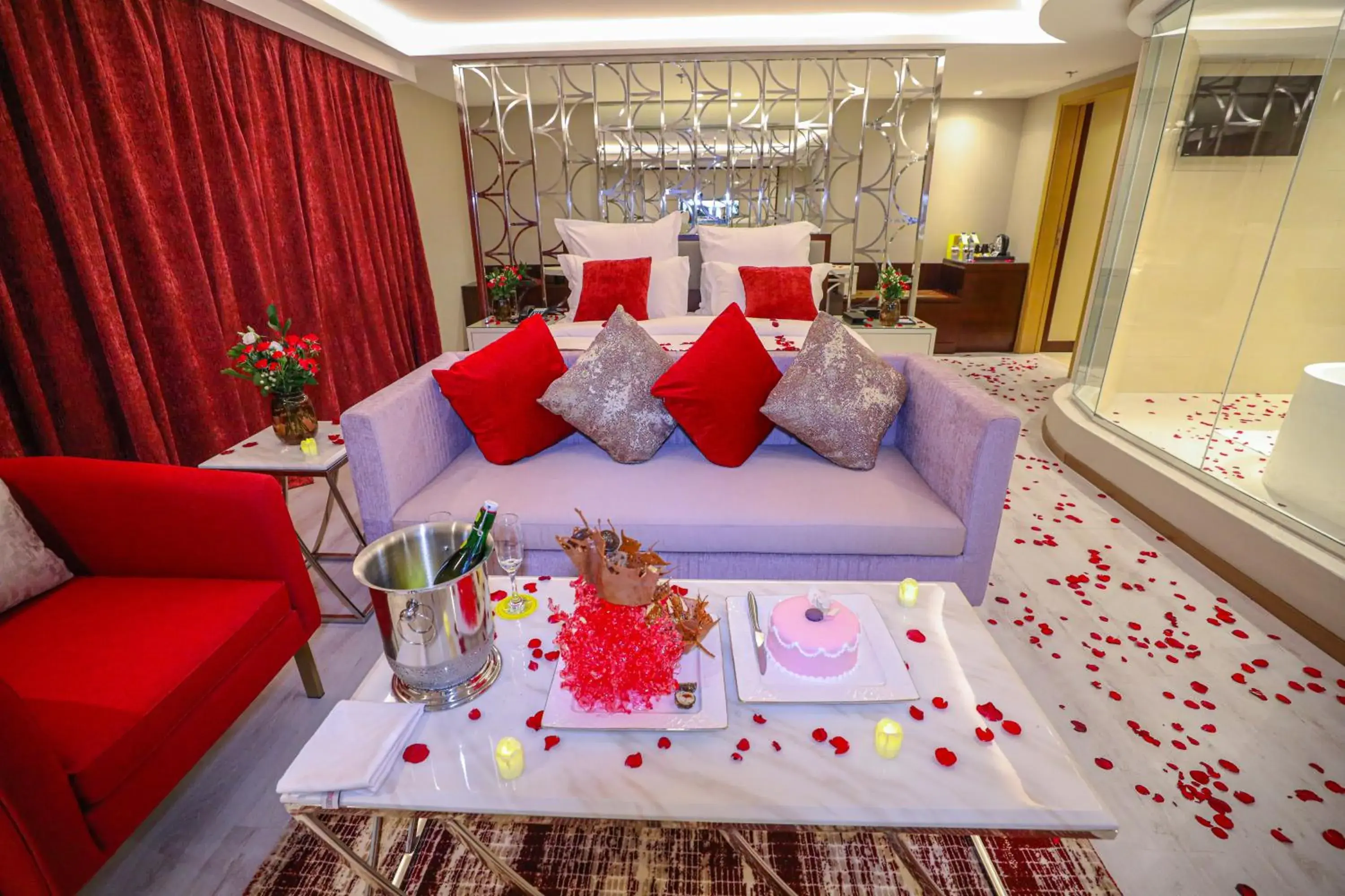 Living room in Cheerful Al Waha Unayzah Hotel Living room in Cheerful Al Waha Unayzah Hotel