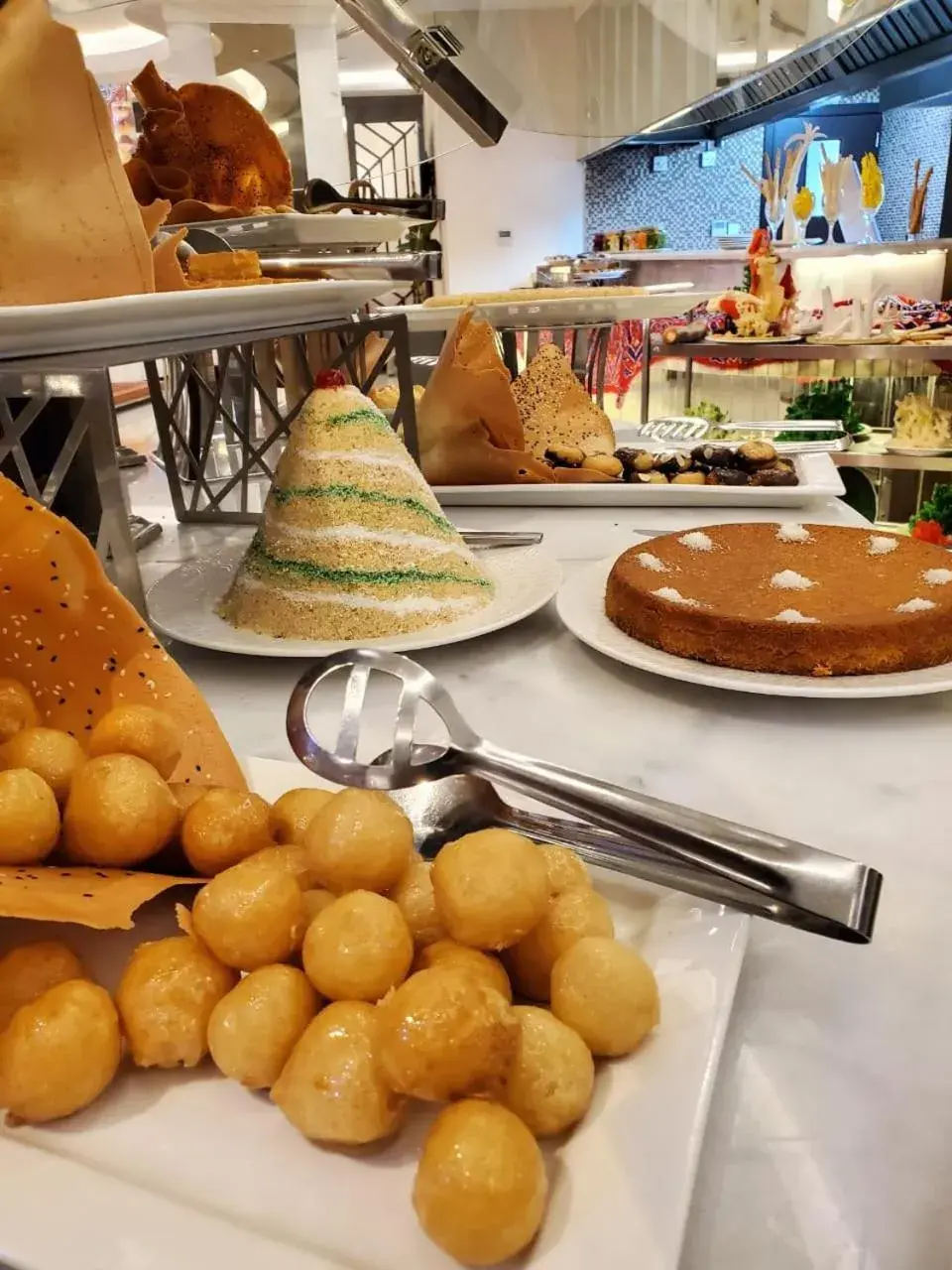 Food and drinks in Cheerful Al Waha Unayzah Hotel Food and drinks in Cheerful Al Waha Unayzah Hotel