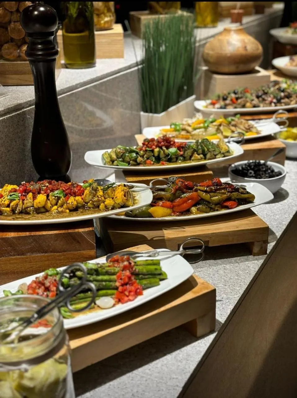 Food and drinks in Cheerful Al Waha Unayzah Hotel