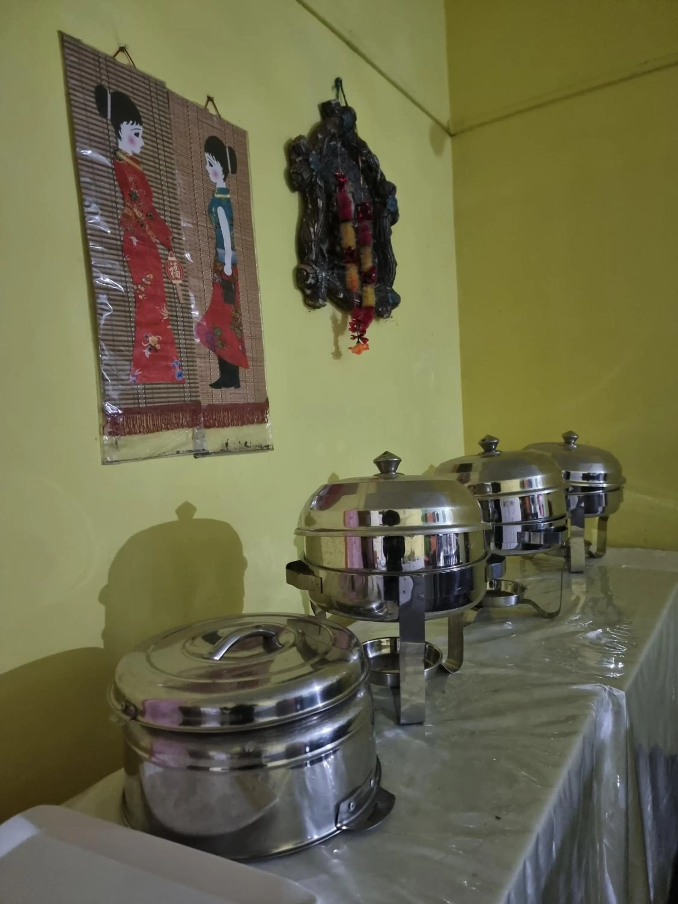 Restaurant/places to eat in Shivaji Inn Kaziranga