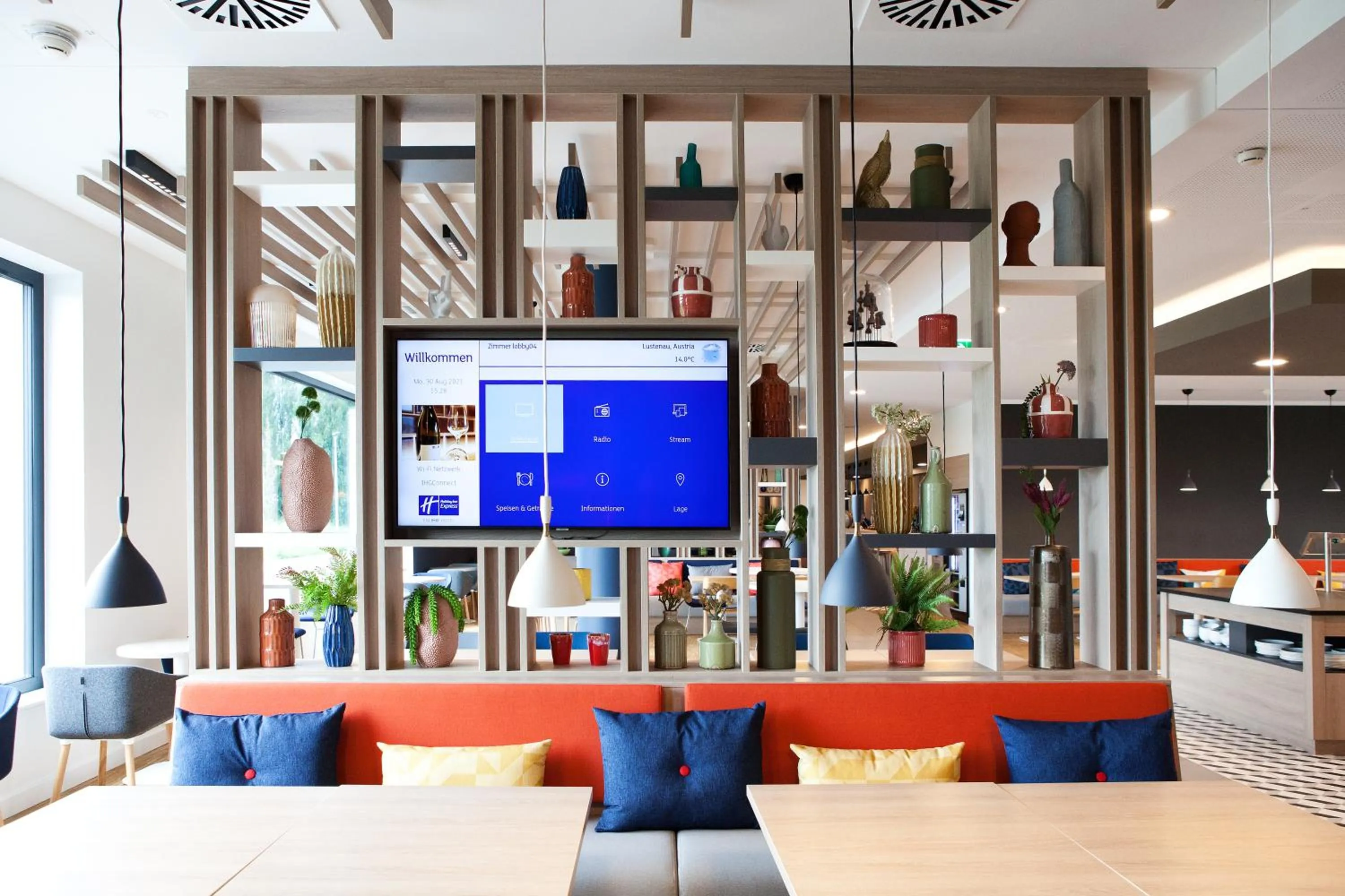 Lounge or bar in Holiday Inn Express - Lustenau