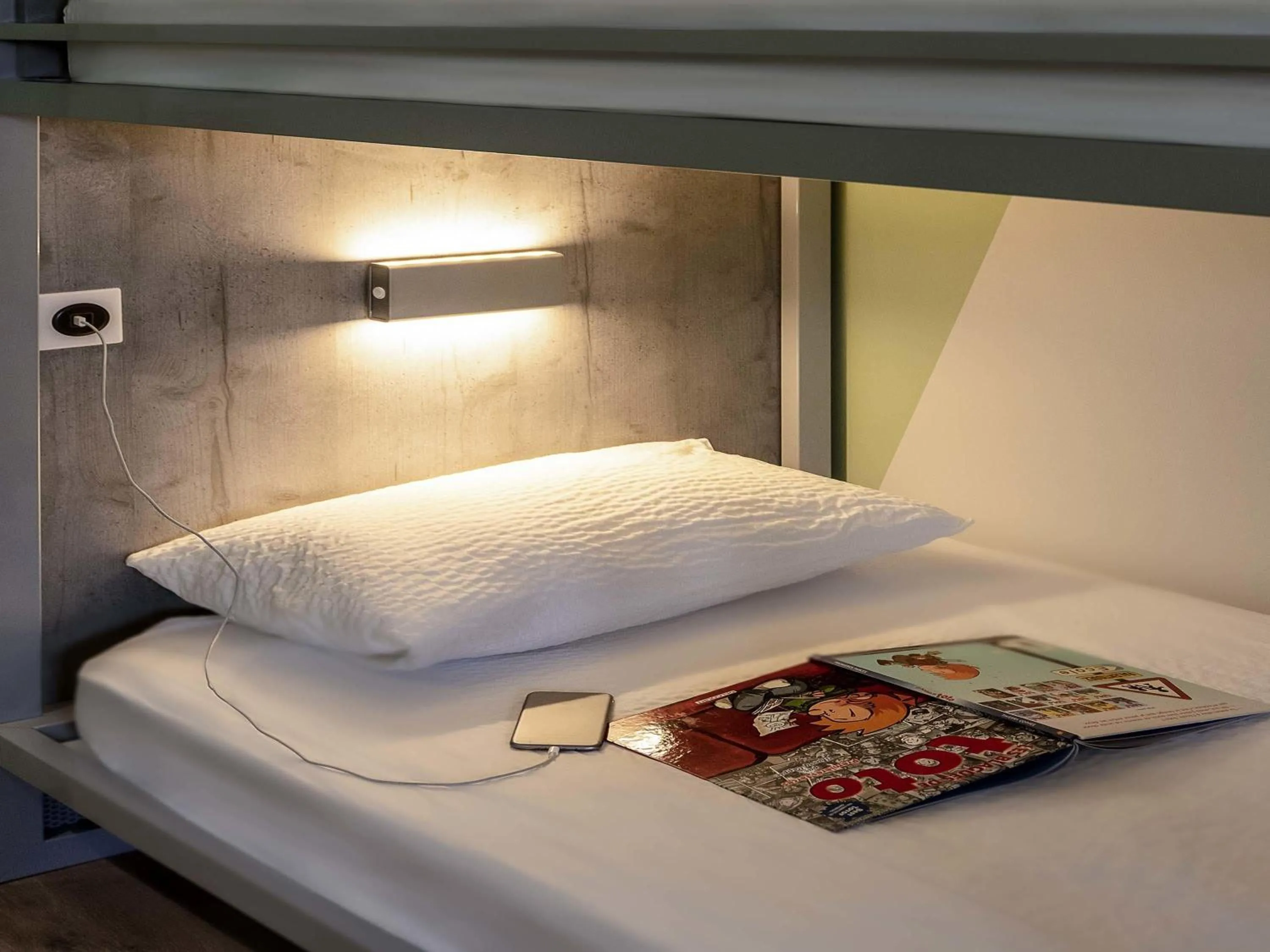 Bedroom, Bed in ibis Budget Cognac