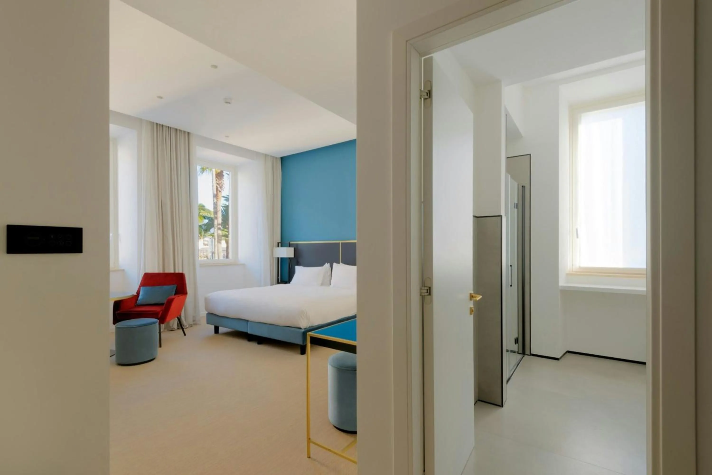 Bathroom, Bed in HABITA79, Pompeii, a Tribute Portfolio Hotel