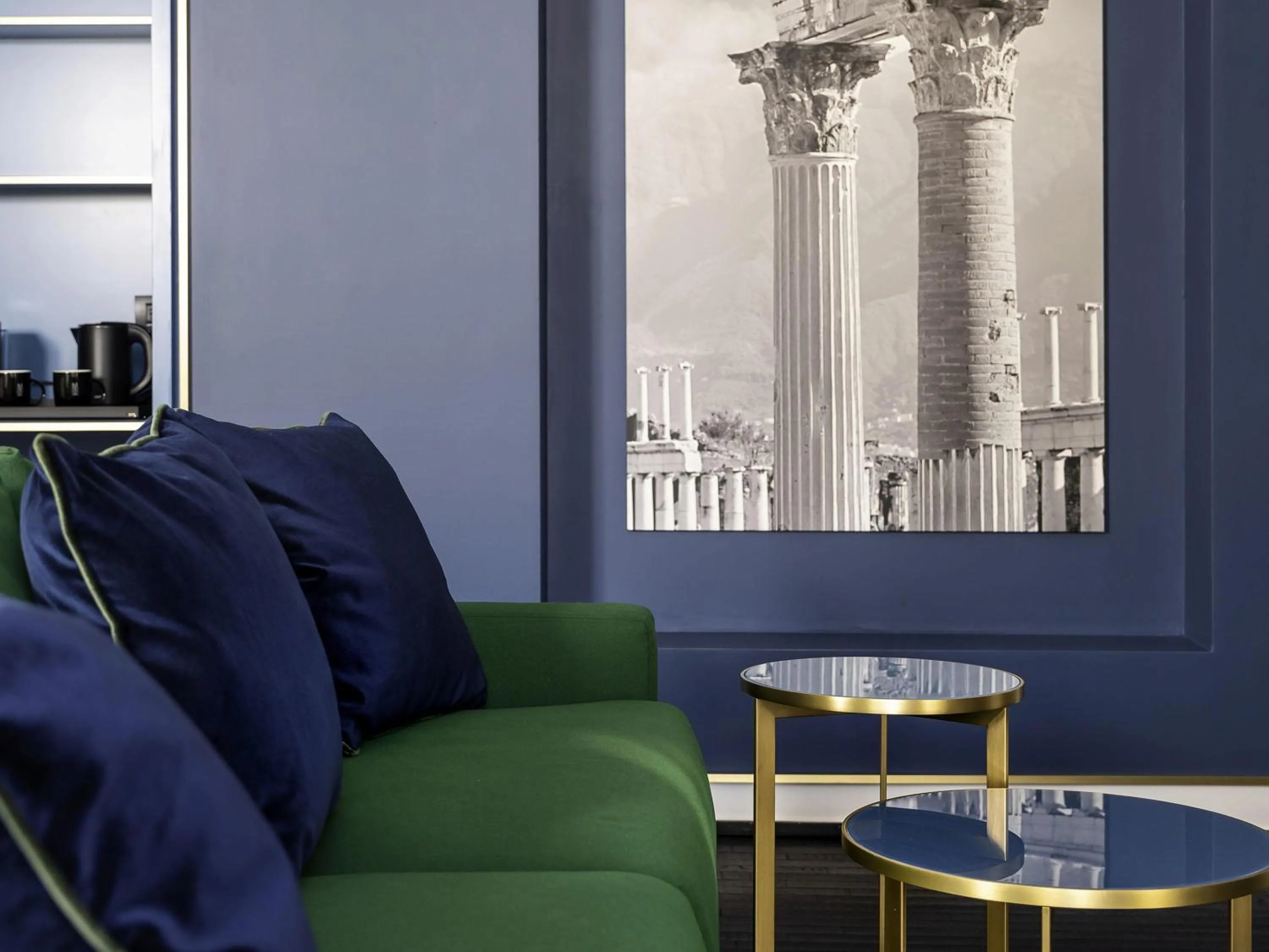 Photo of the whole room in Habita79 Hotel Pompeii - MGallery Collection