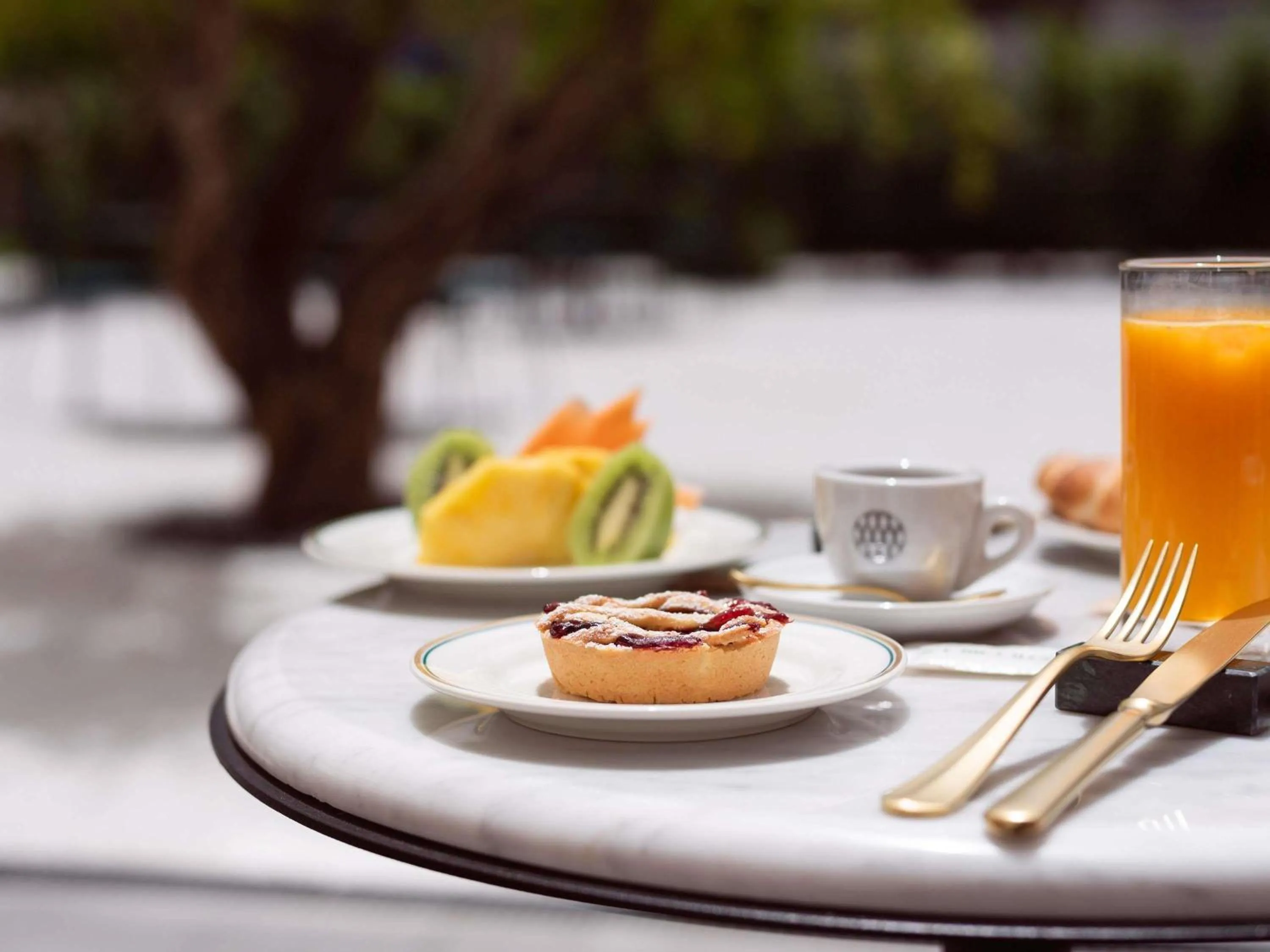 Breakfast in Habita79 Hotel Pompeii - MGallery Collection