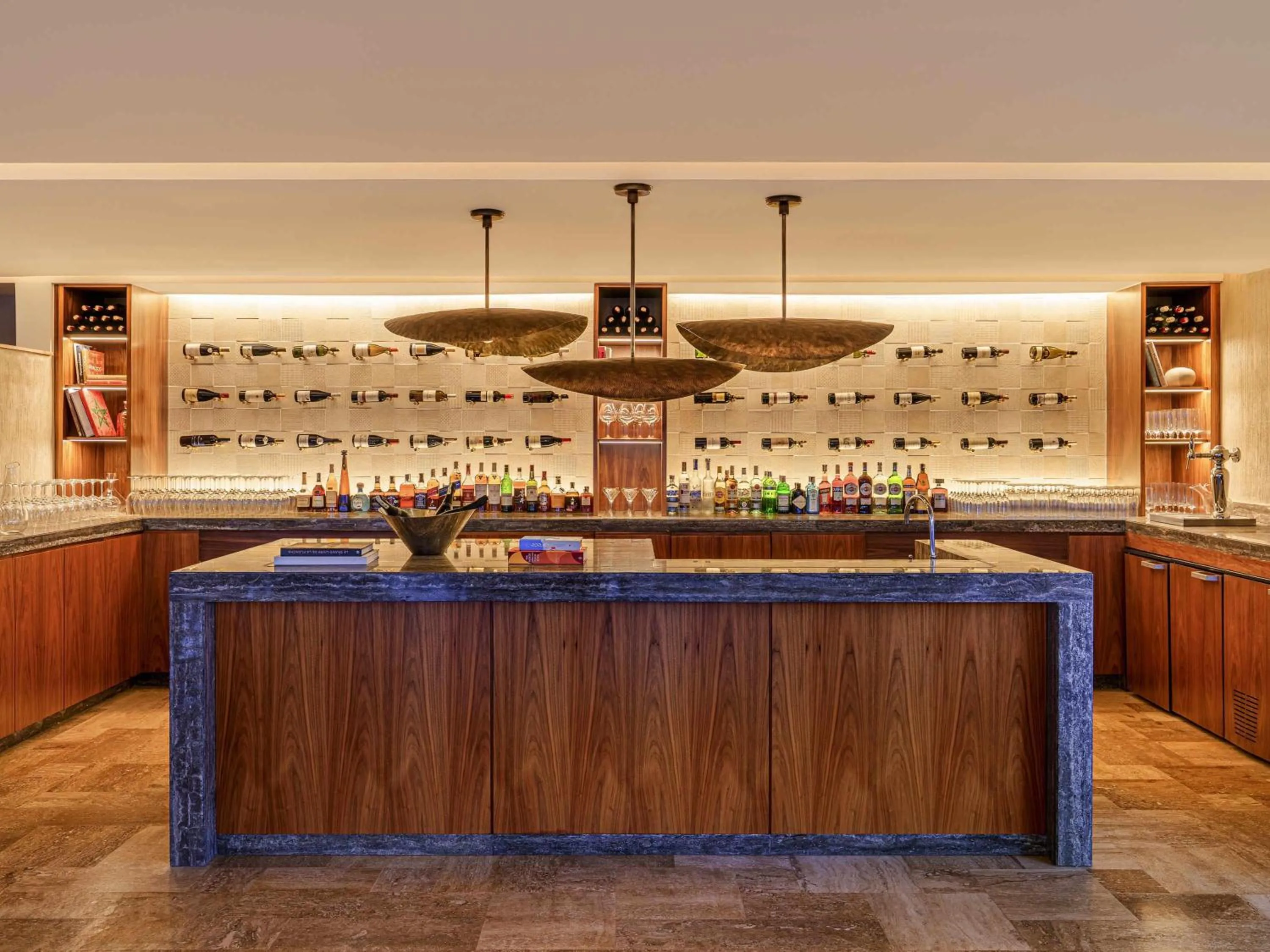 Lounge or bar in Fairmont Taghazout Bay