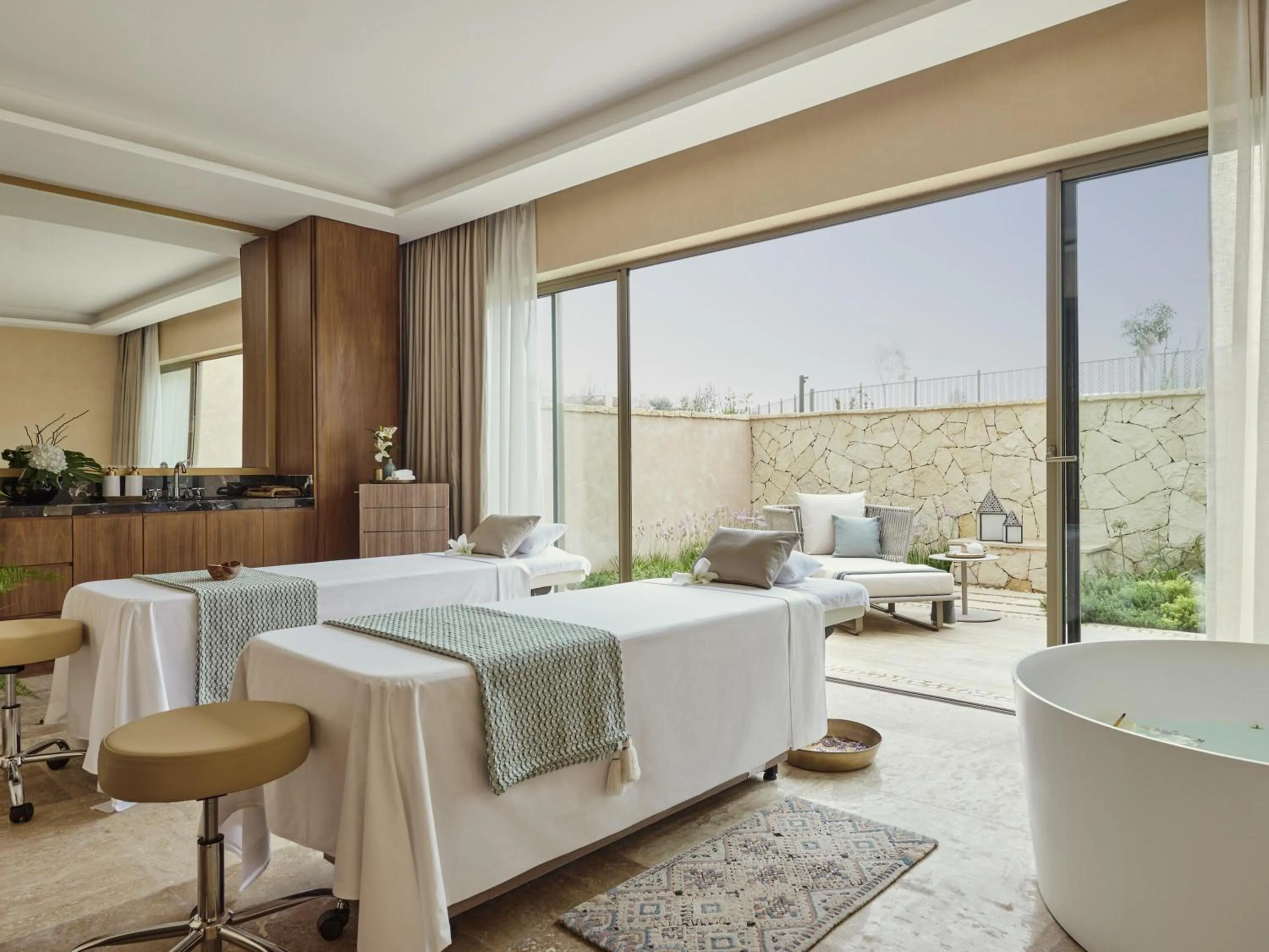 Spa and wellness centre/facilities, Bed in Fairmont Taghazout Bay