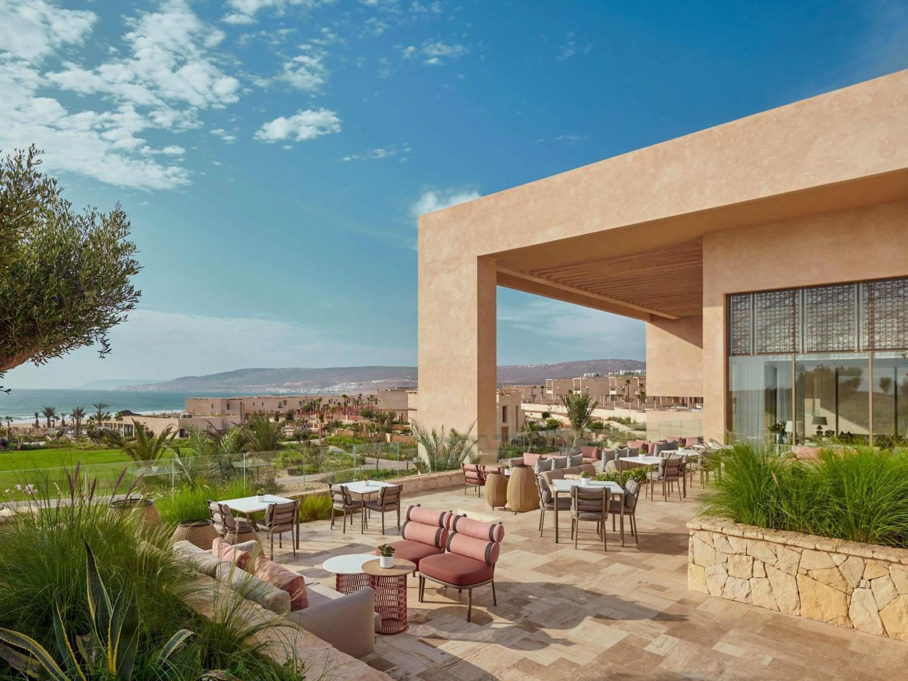 Lounge or bar in Fairmont Taghazout Bay