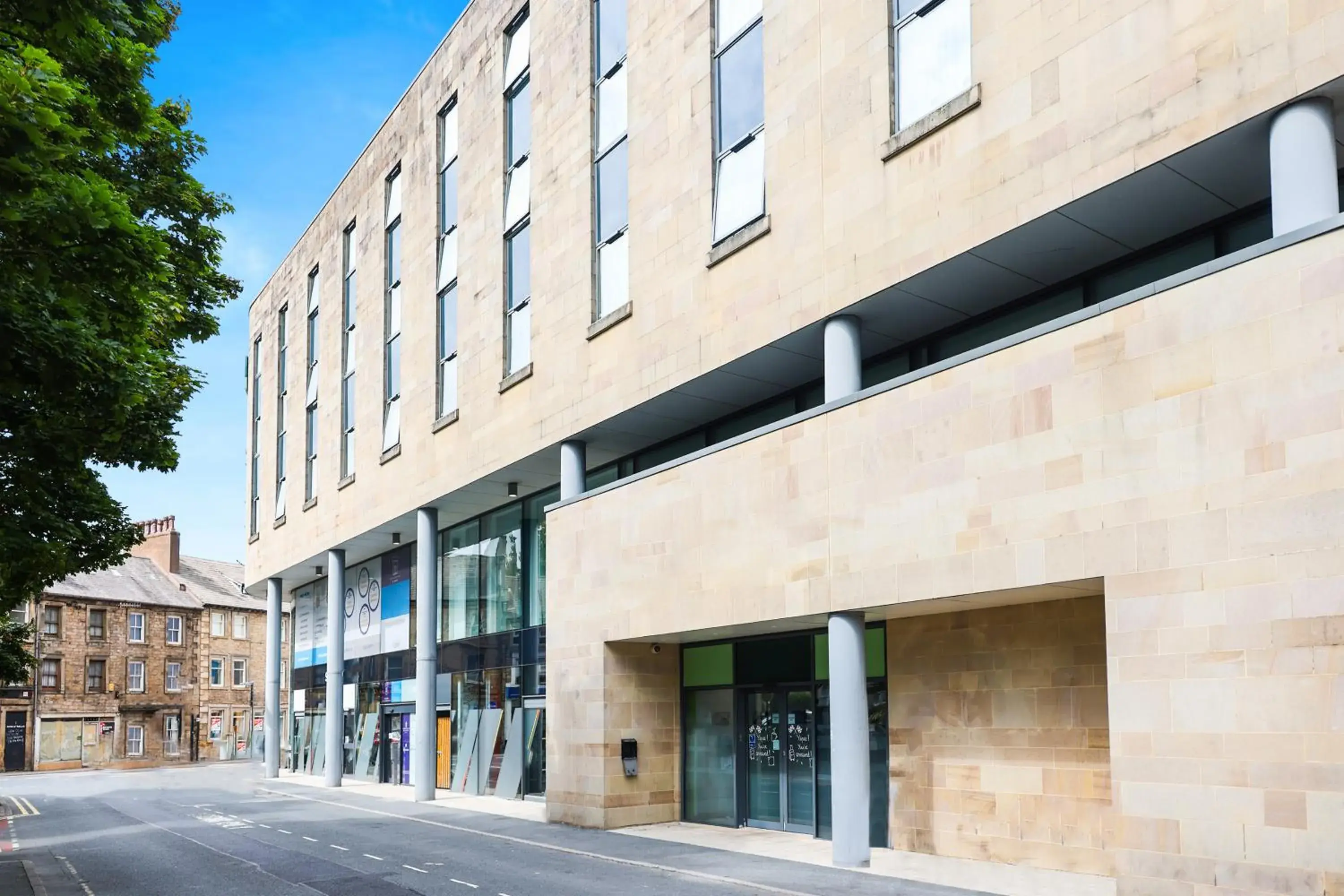 Property building in GO2 Lancaster Centre Hotel by OYO Property building in GO2 Lancaster Centre Hotel by OYO