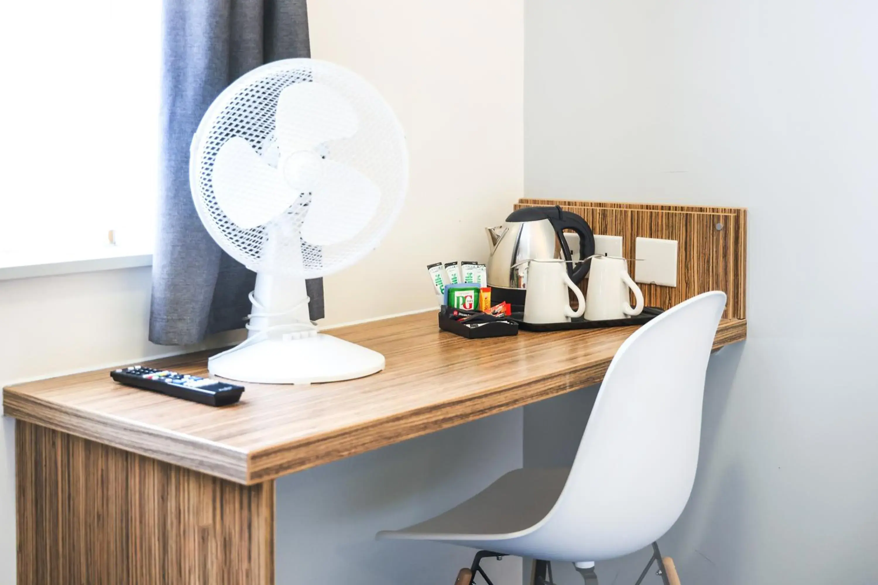 Coffee/tea facilities in GO2 Lancaster Centre Hotel by OYO Coffee/tea facilities in GO2 Lancaster Centre Hotel by OYO