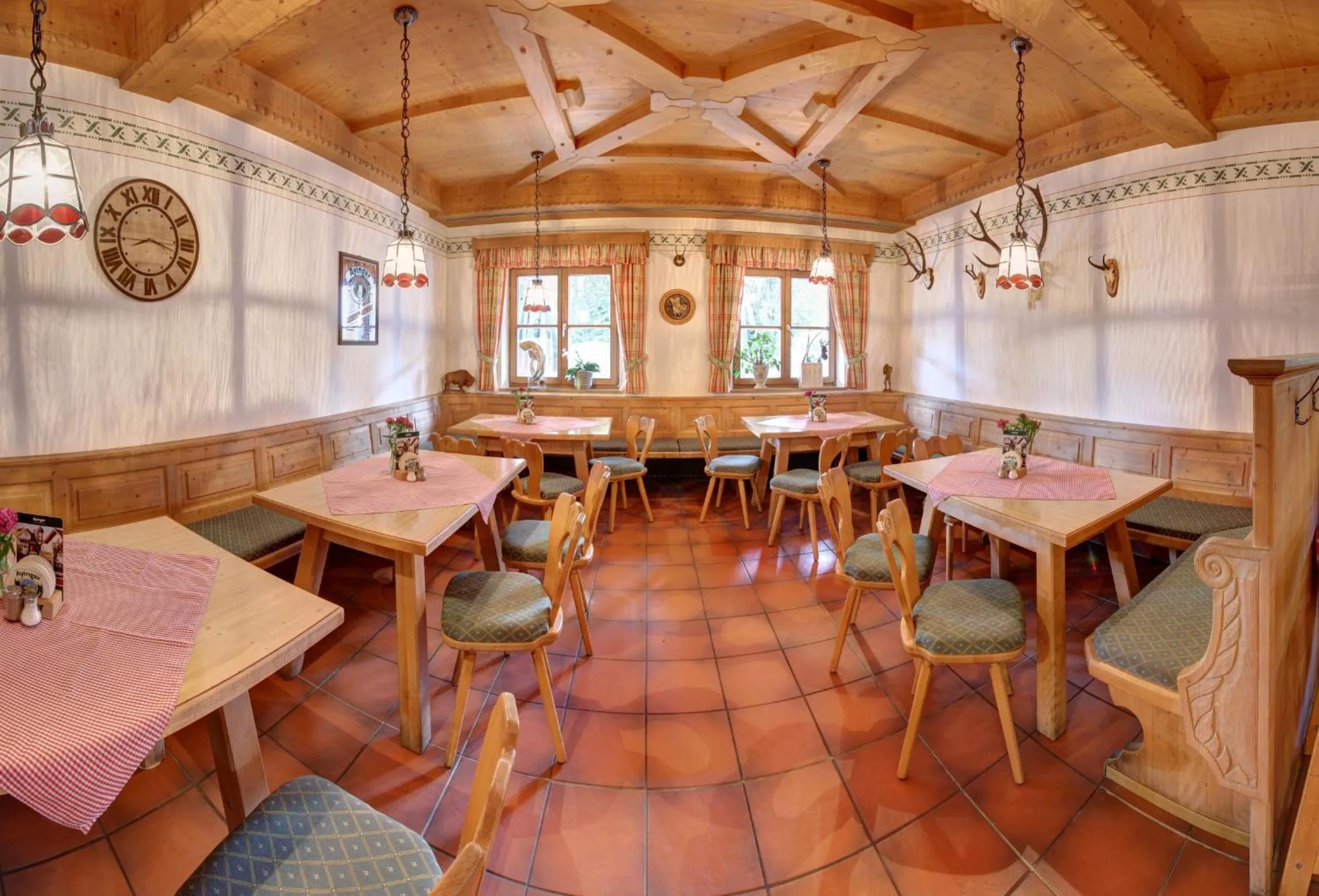 Gasthof-Metzgerei Hirschbichler - Chiemgau Karte