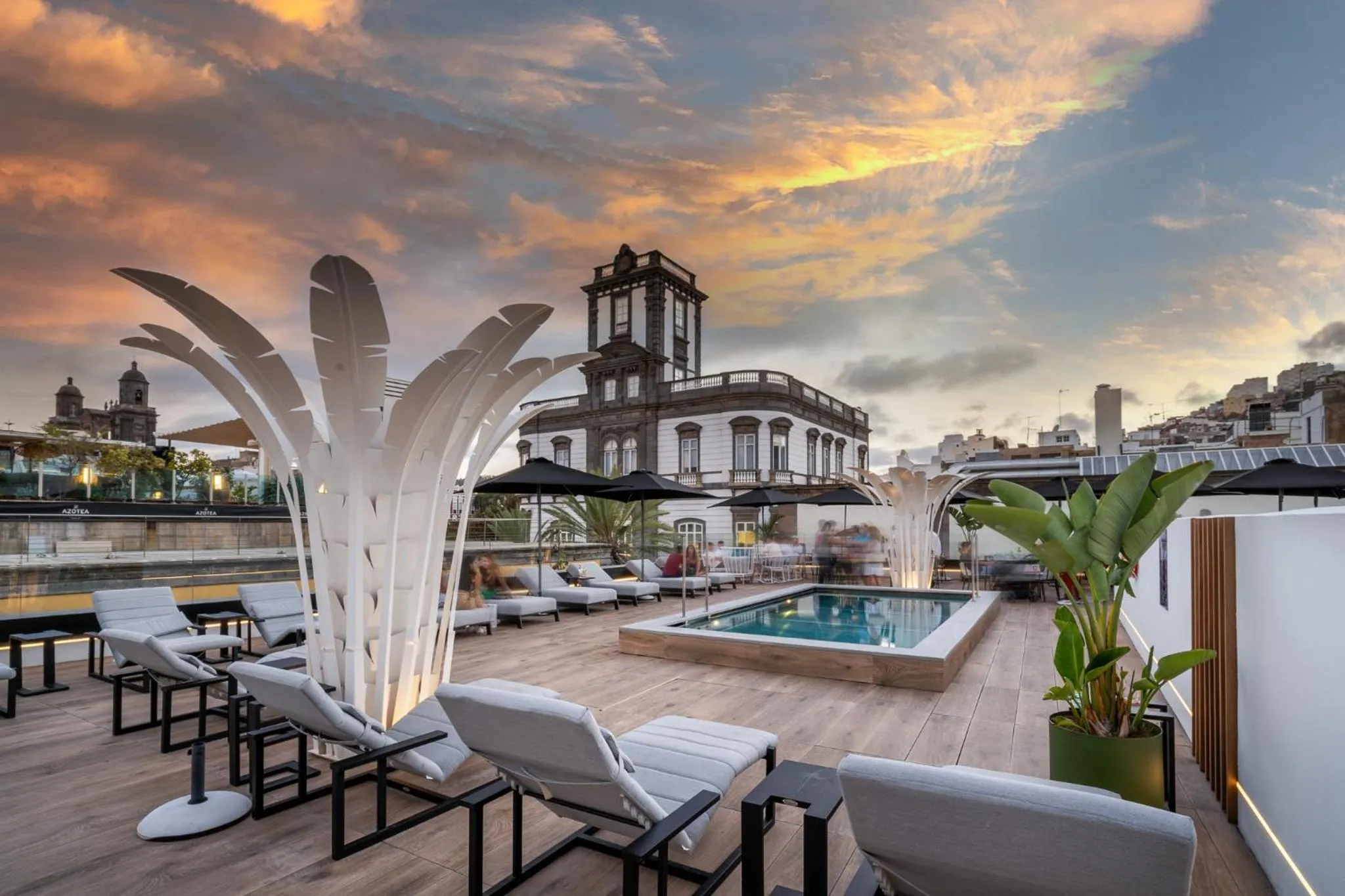 Swimming pool in Boutique Hotel Cordial La Peregrina