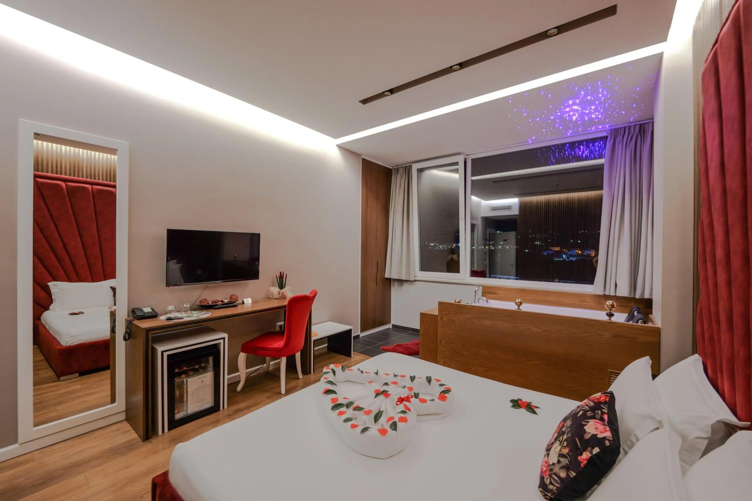 Bath, Bed in Hotel Bonsai