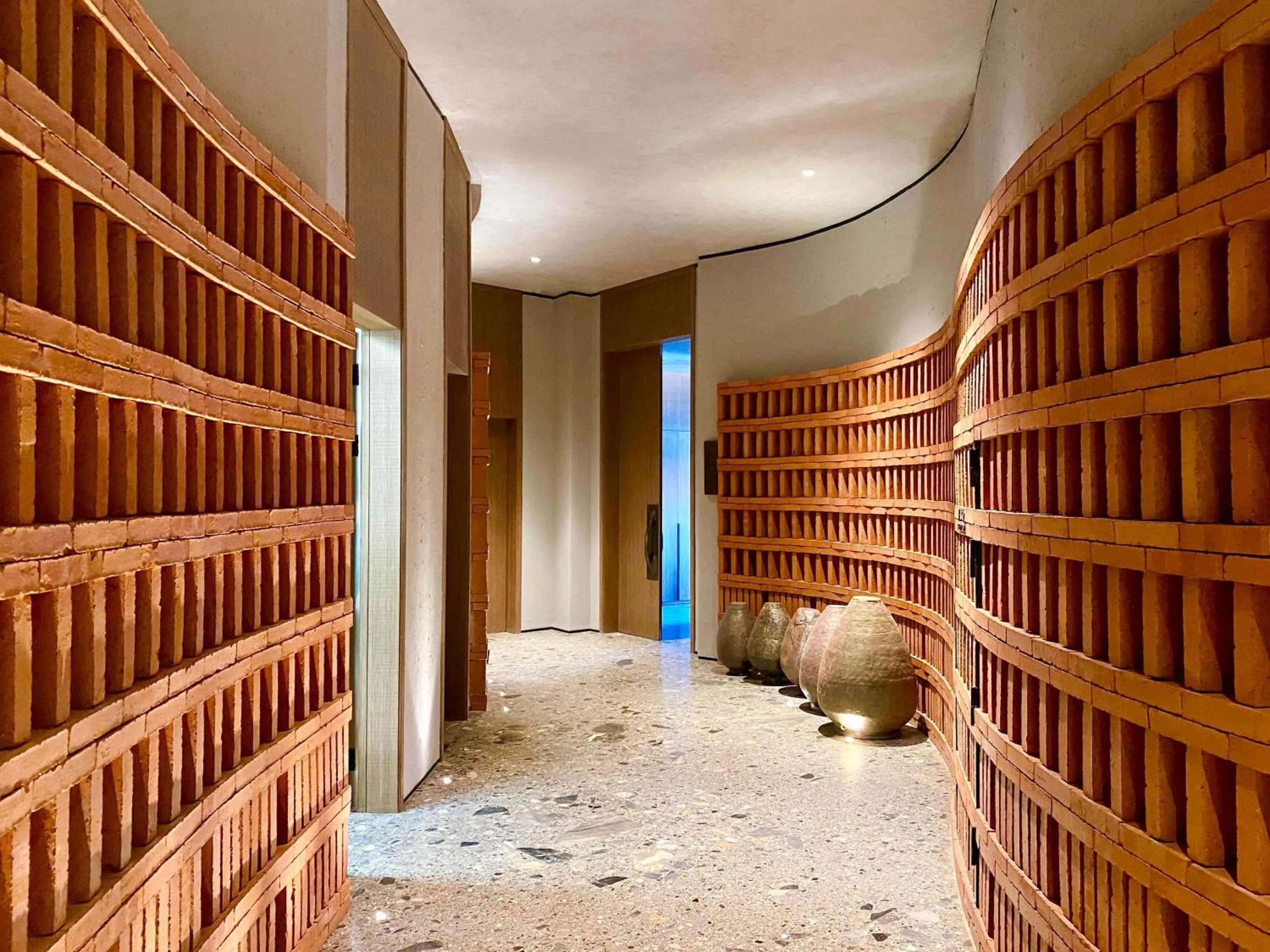 Restaurant/places to eat in DongFengYun Hotel Mi'Le - MGallery Collection