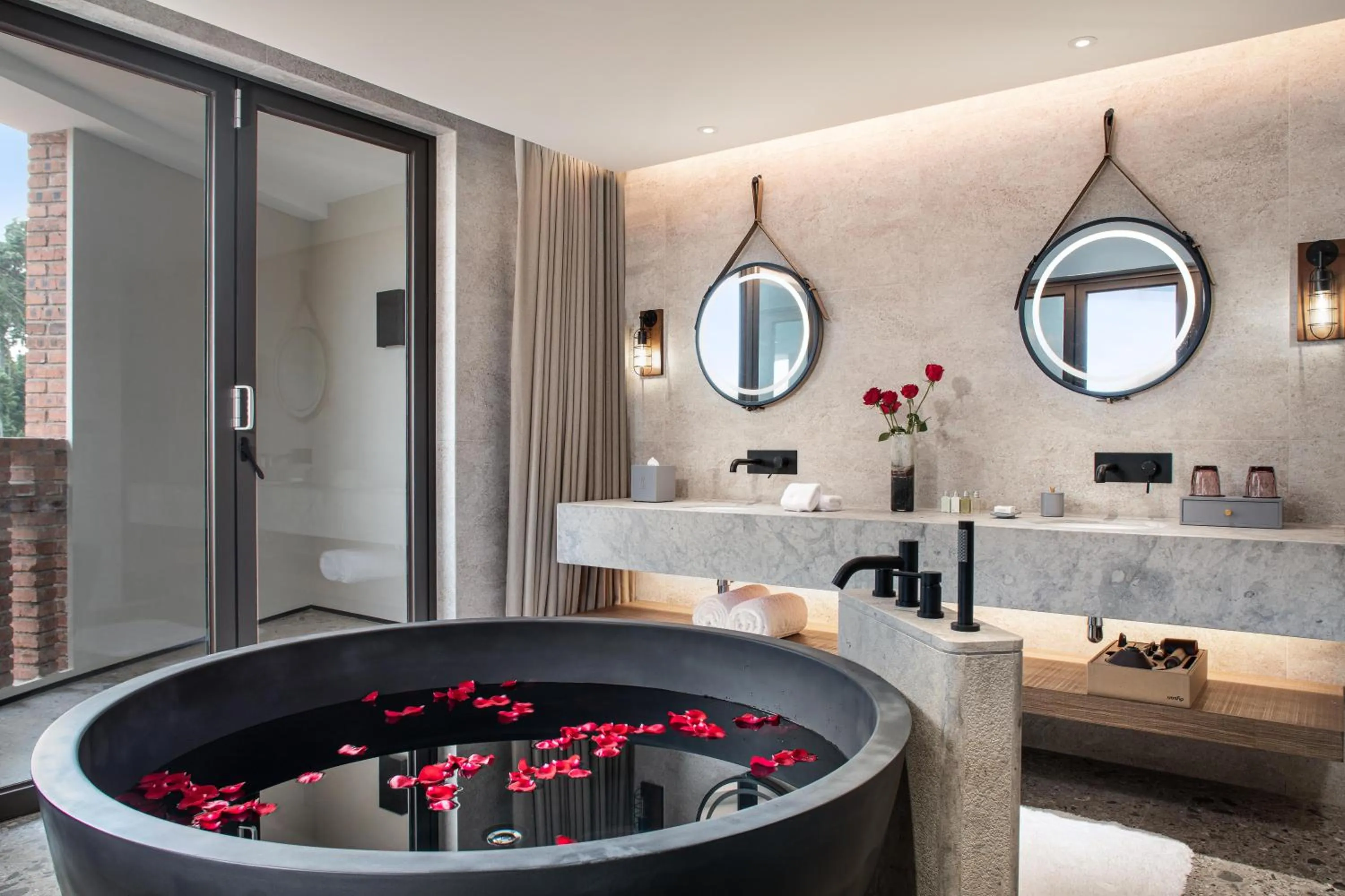 Bathroom in DongFengYun Hotel Mi'Le - MGallery Collection