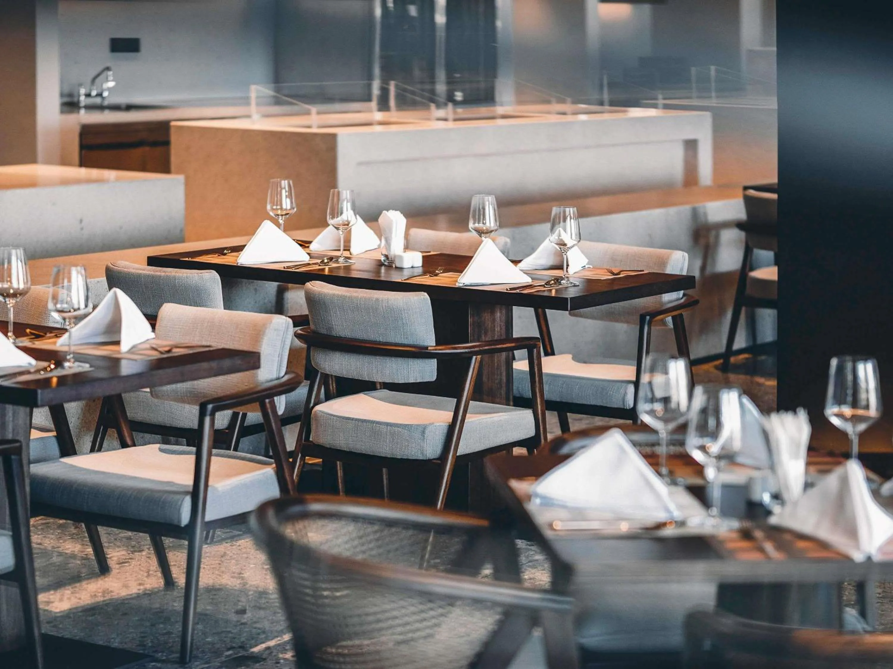 Restaurant/places to eat in DongFengYun Hotel Mi'Le - MGallery Collection