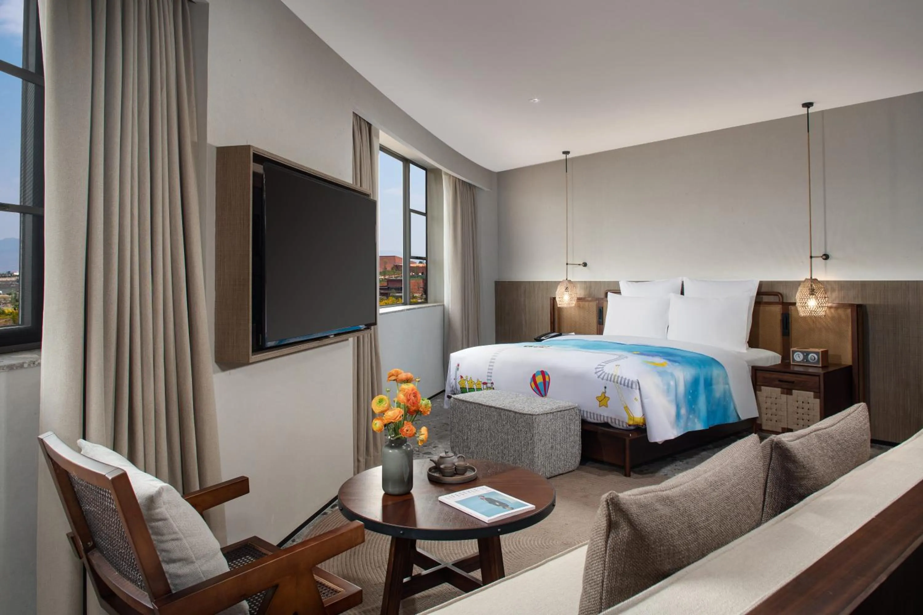 Bedroom, Bed in DongFengYun Hotel Mi'Le - MGallery Collection