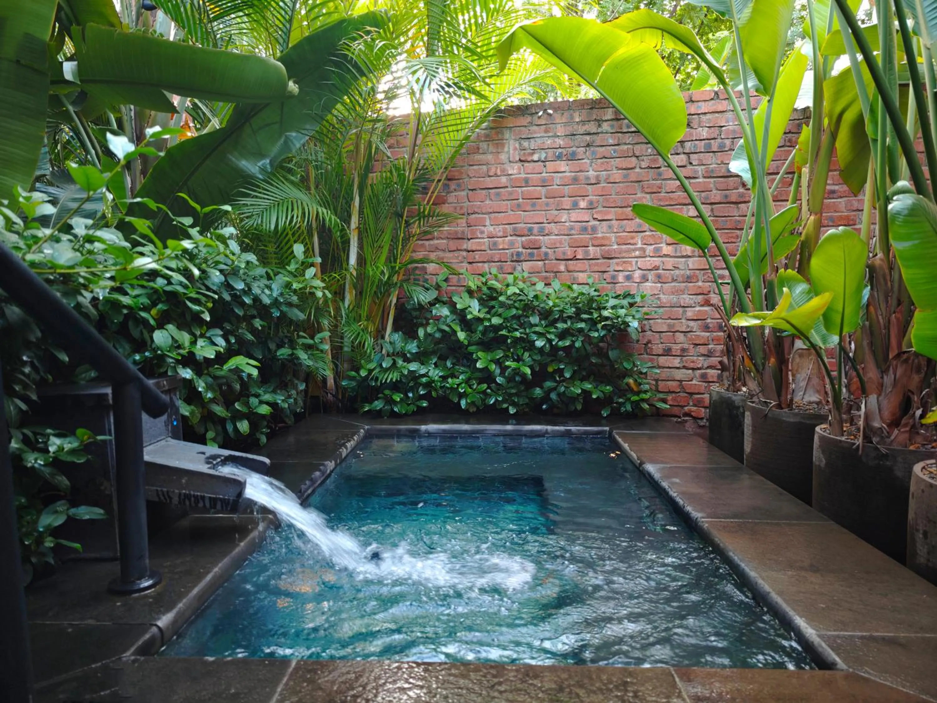 Open Air Bath in DongFengYun Hotel Mi'Le - MGallery Collection