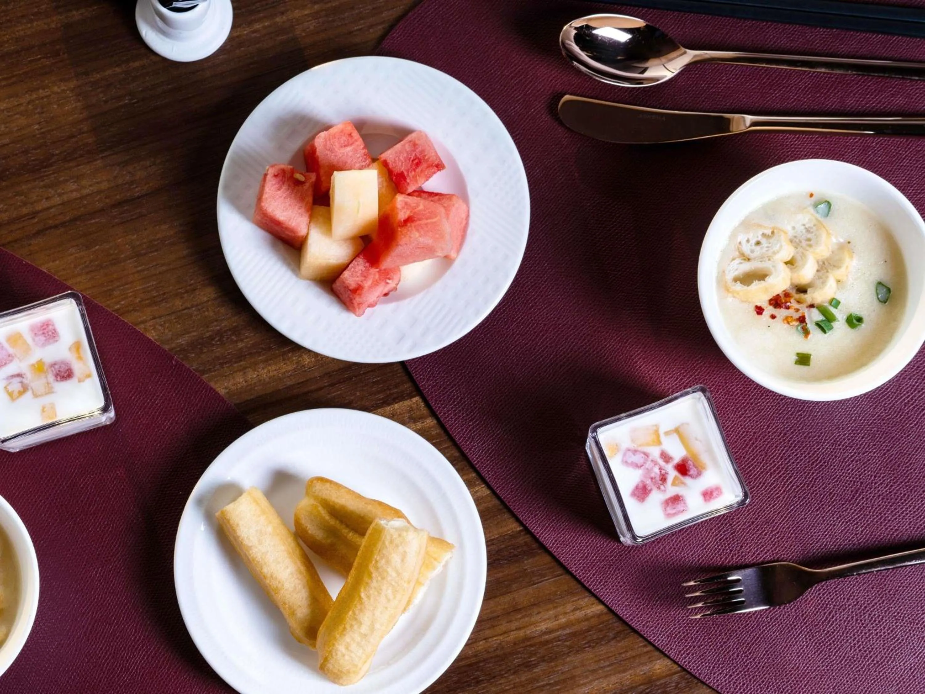 Breakfast in DongFengYun Hotel Mi'Le - MGallery Collection