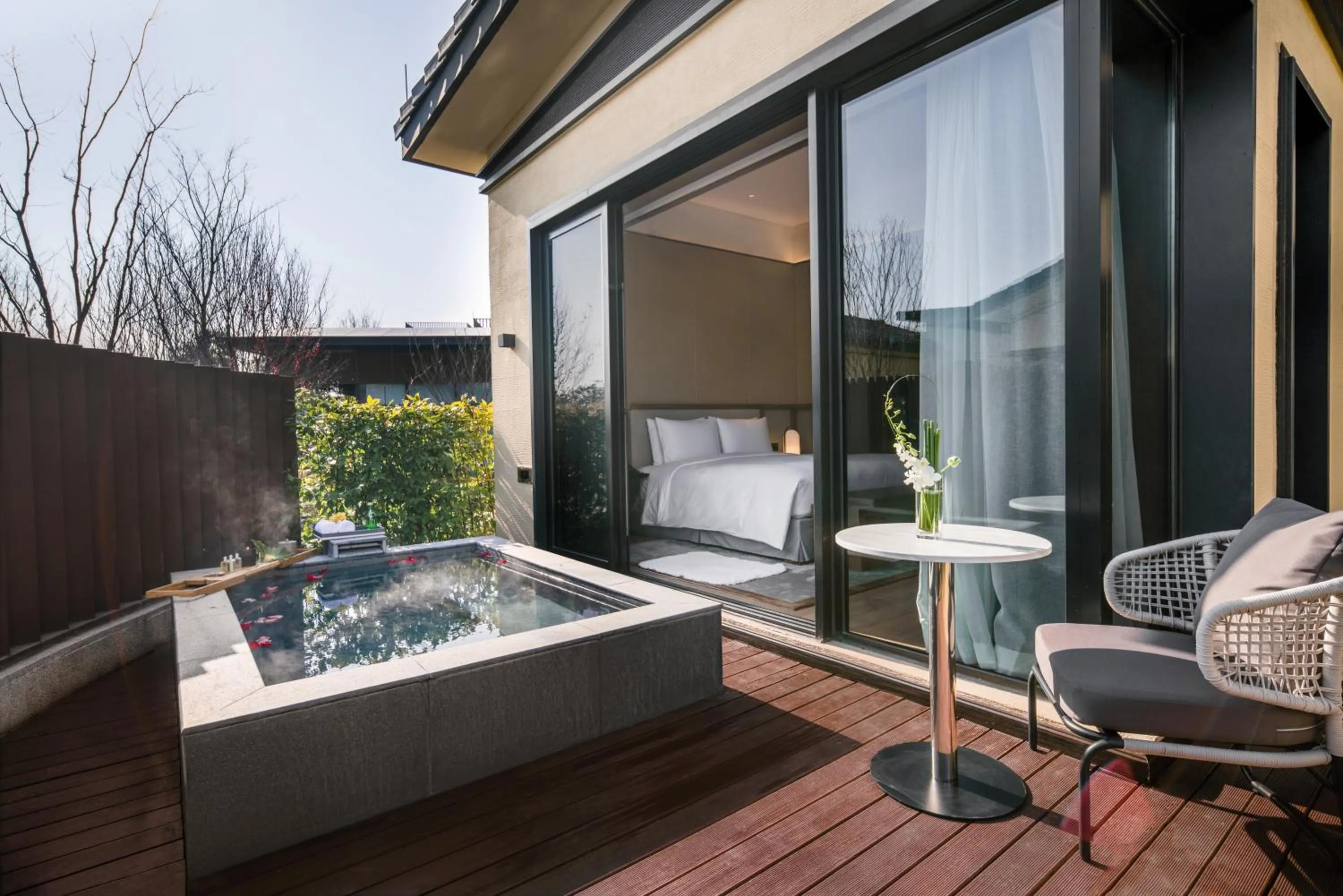 Swimming pool in Ocean Spring Resort Chengdu - MGallery Collection