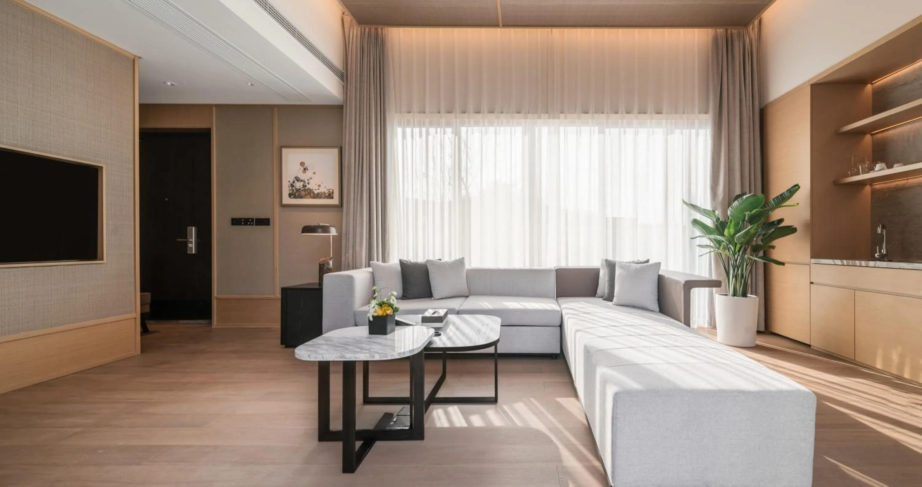 Living room in Ocean Spring Resort Chengdu - MGallery Collection