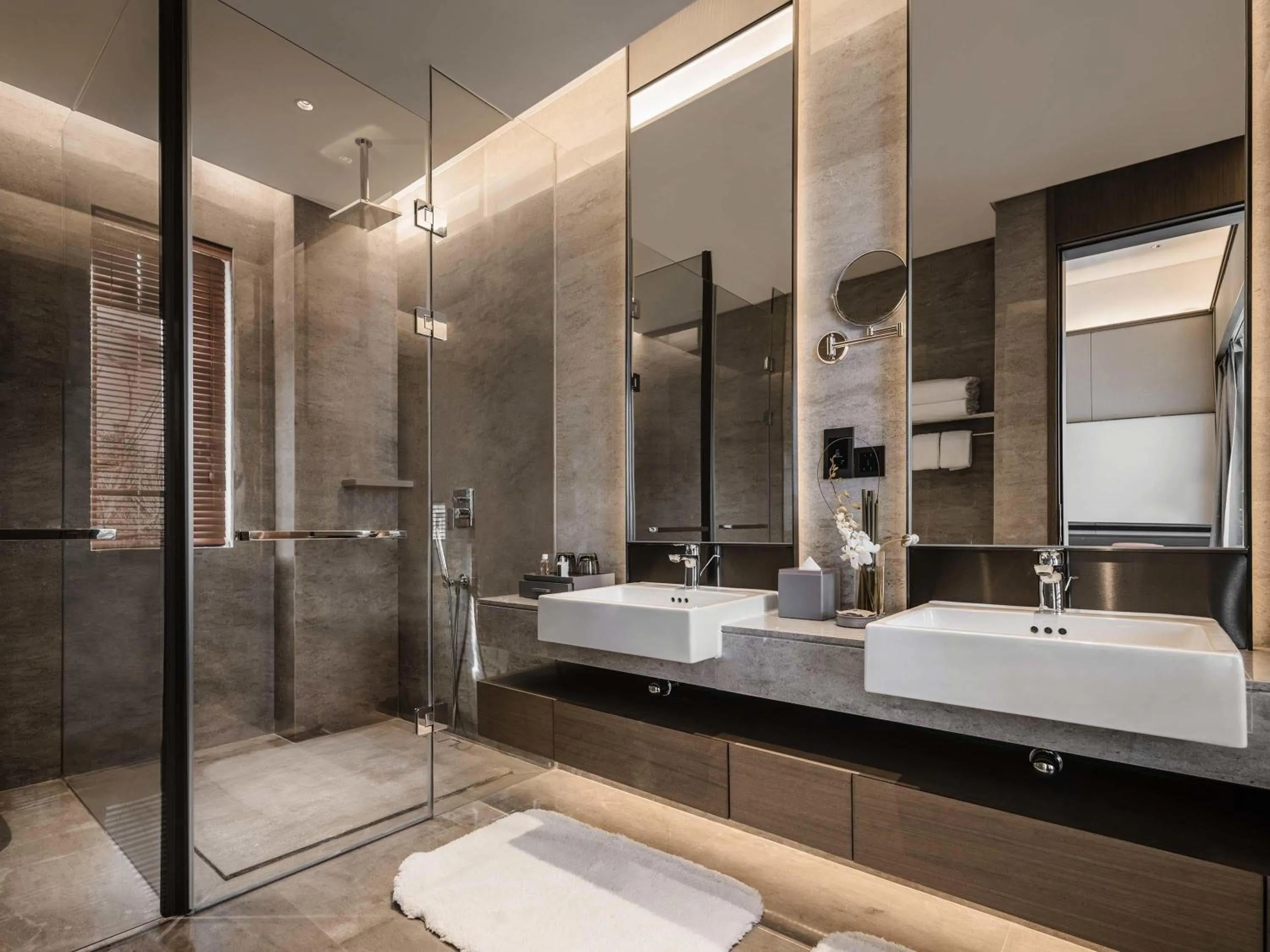 Bedroom in Ocean Spring Resort Chengdu - MGallery Collection