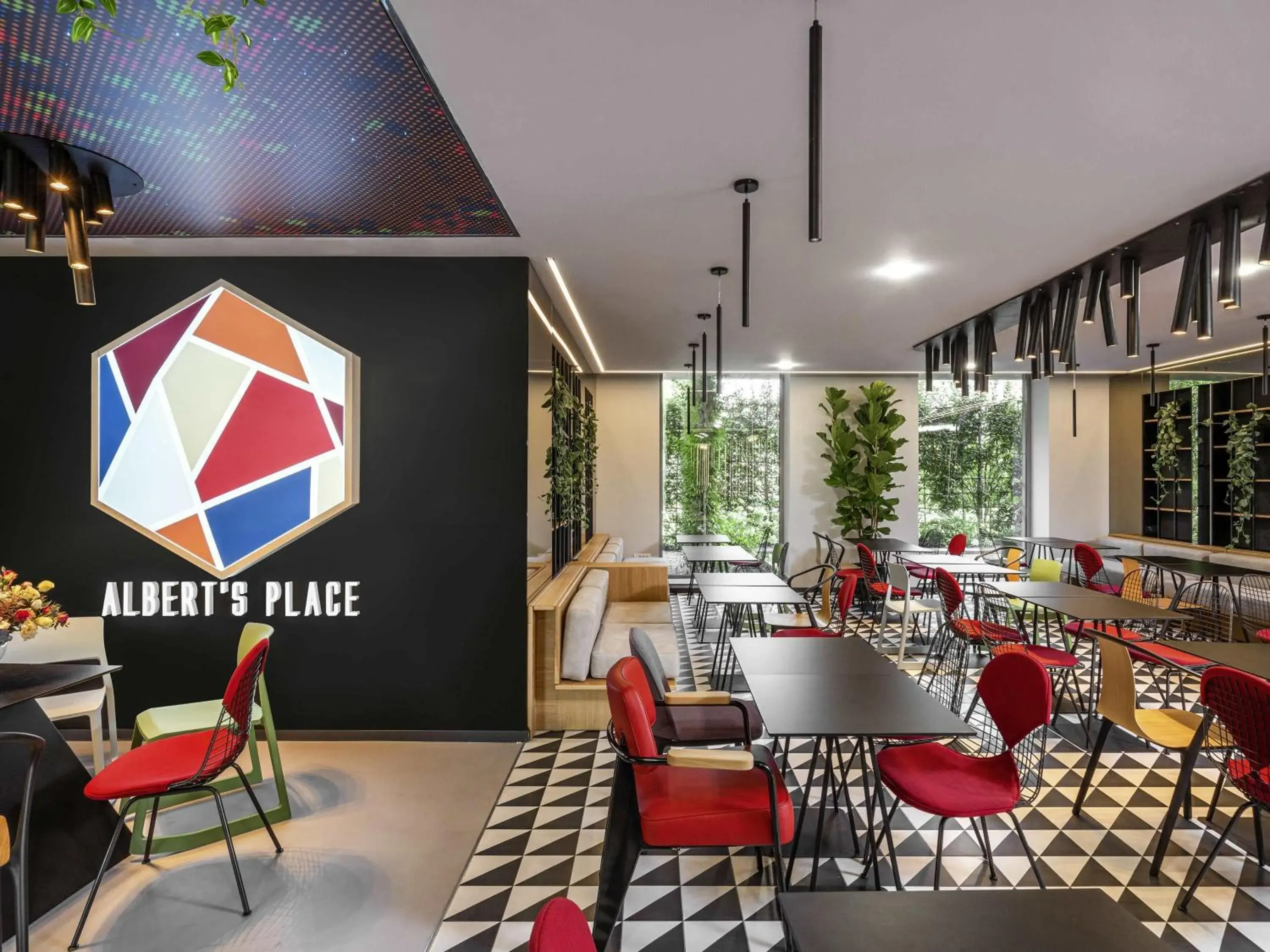 Restaurant/places to eat in ibis Bucharest Politehnica Restaurant/places to eat in ibis Bucharest Politehnica