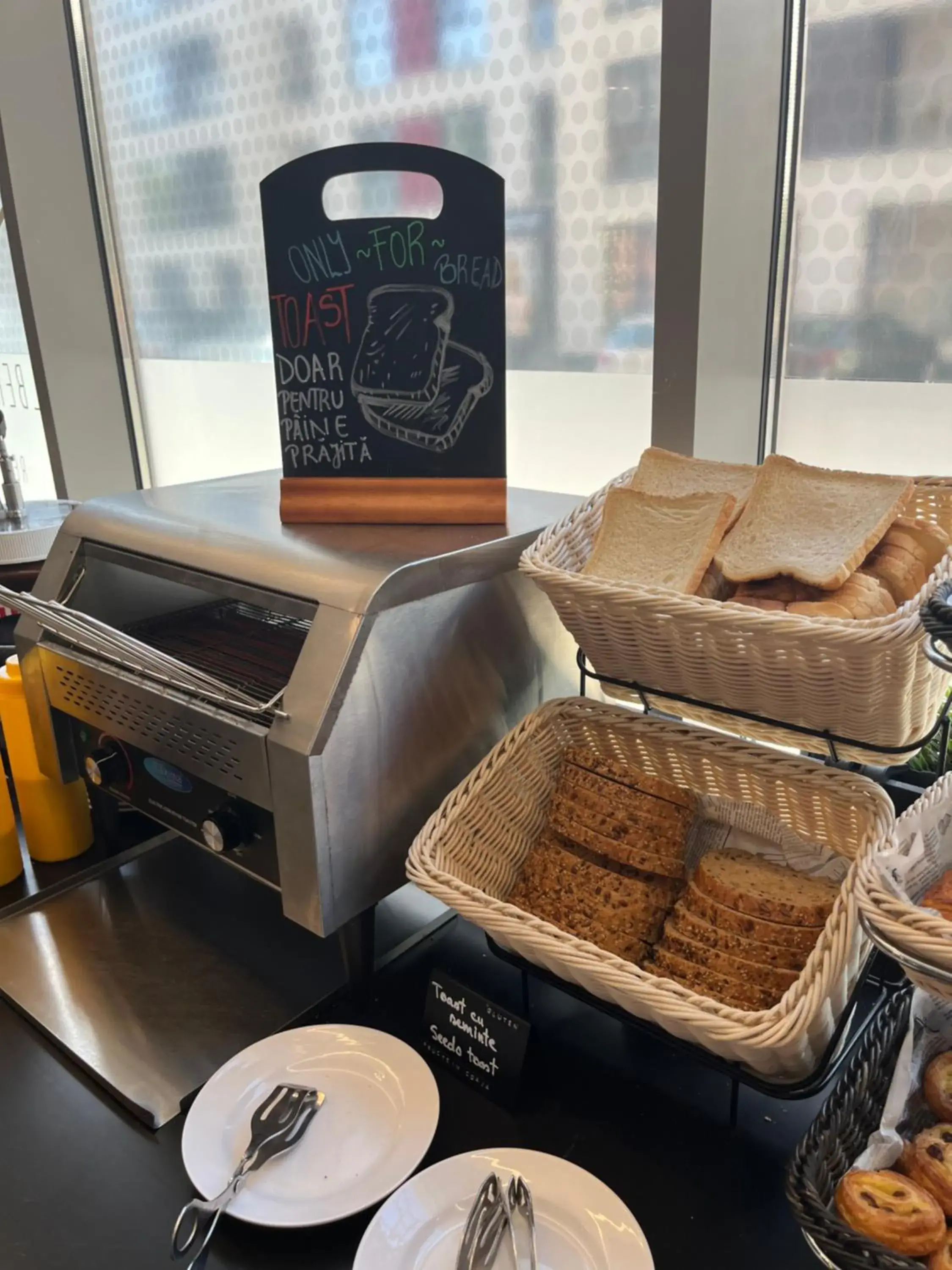 Food and drinks in ibis Bucharest Politehnica Food and drinks in ibis Bucharest Politehnica