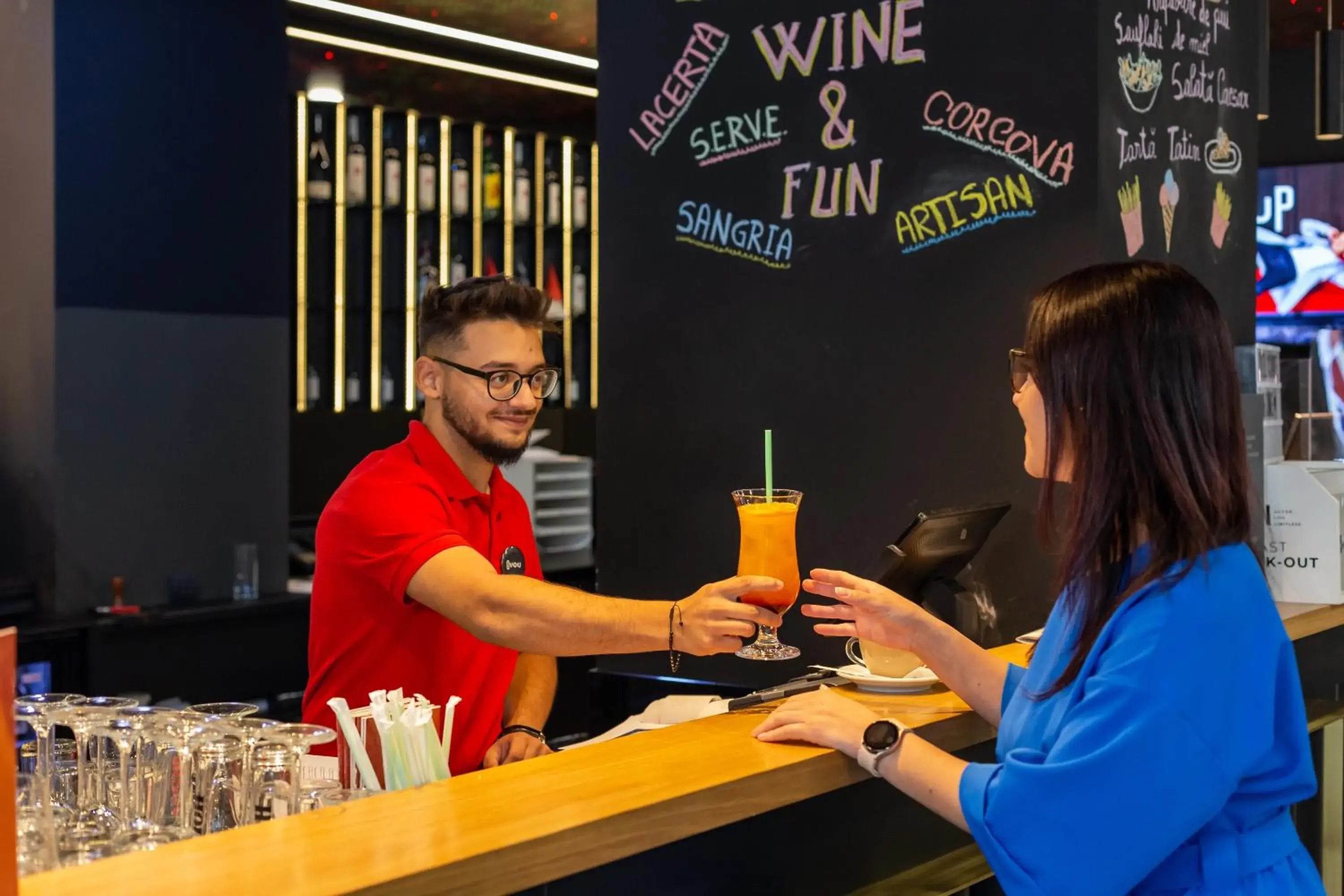 Lounge or bar in ibis Bucharest Politehnica Lounge or bar in ibis Bucharest Politehnica