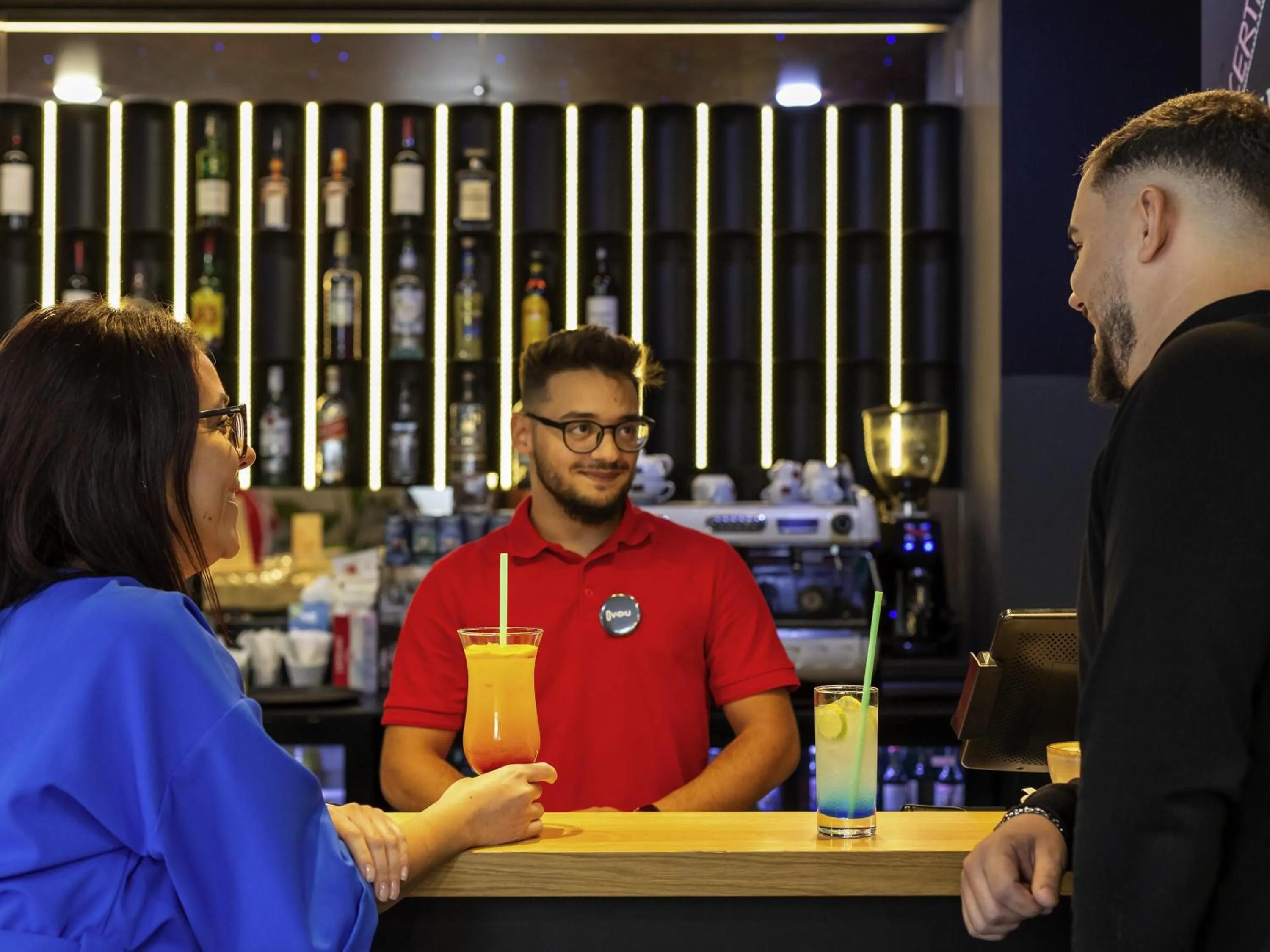 Lounge or bar in ibis Bucharest Politehnica