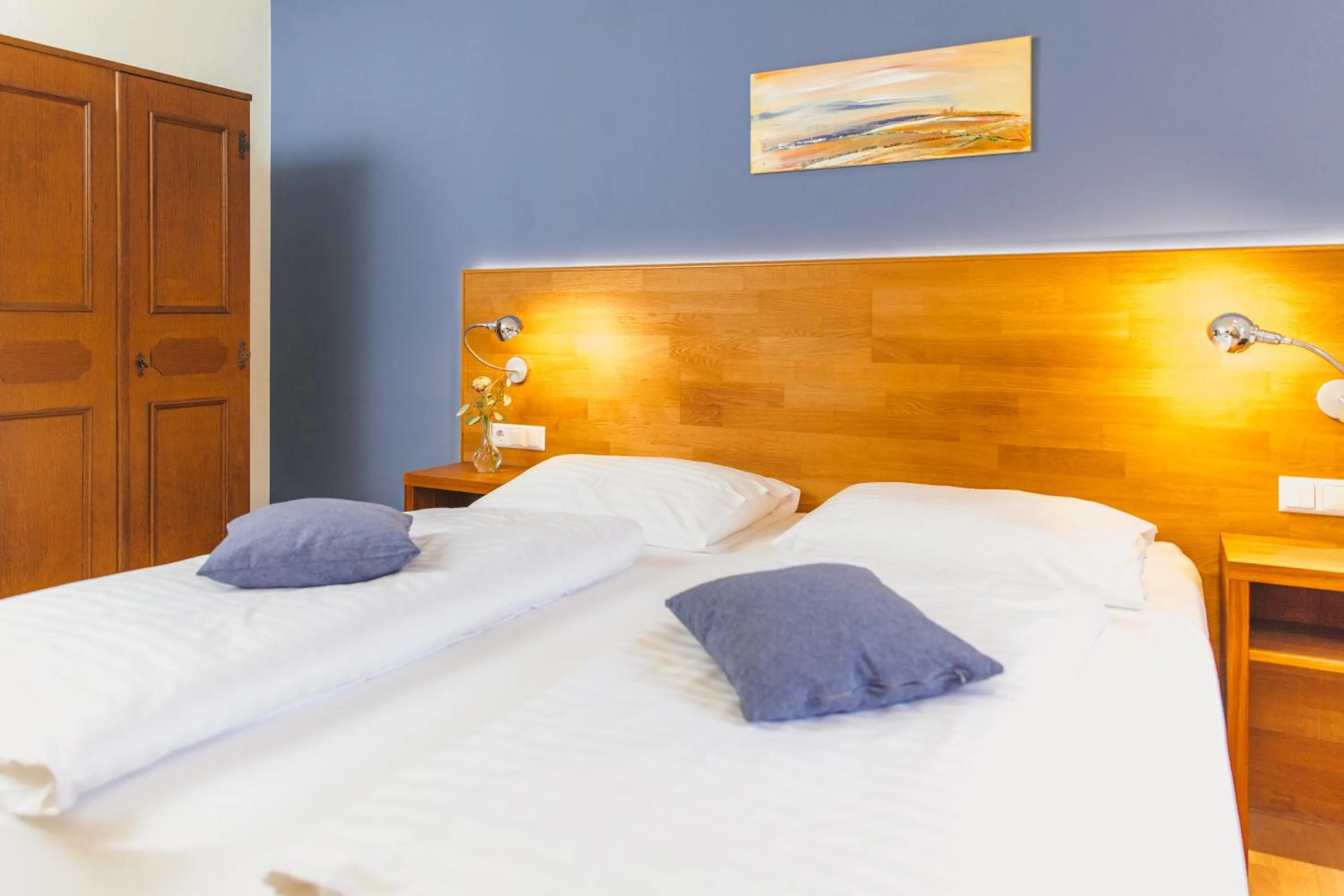 Bedroom, Bed in Hotel Kaiserhof