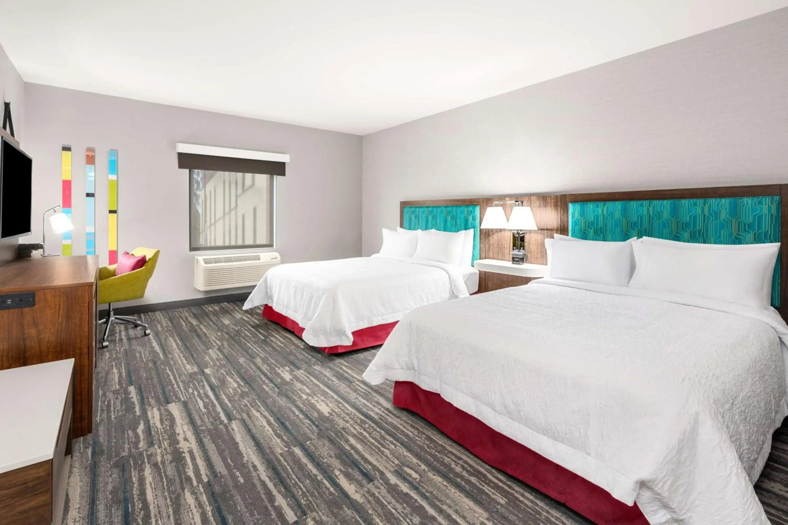 Bedroom, Bed in Hampton Inn & Suites Tigard Bedroom, Bed in Hampton Inn & Suites Tigard