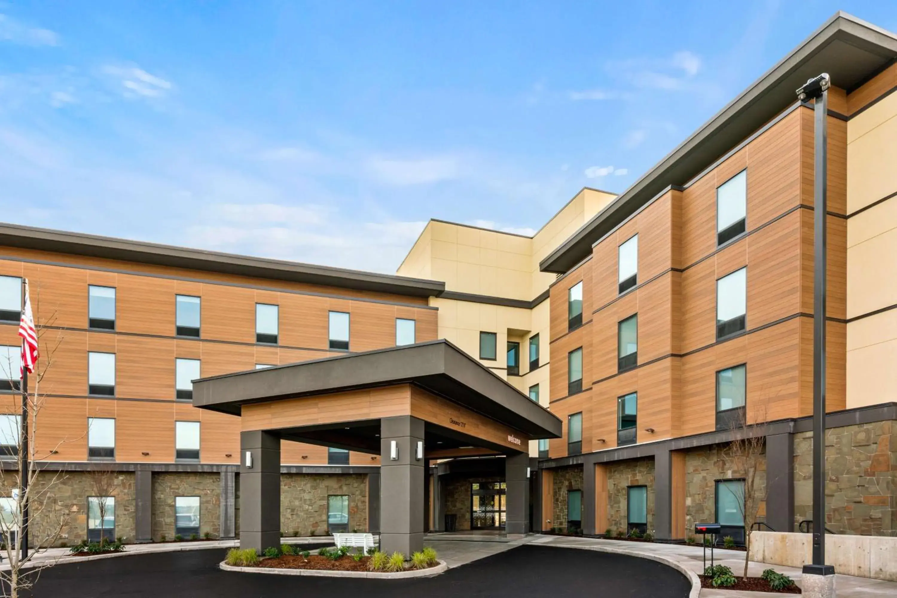 Property building in Hampton Inn & Suites Tigard Property building in Hampton Inn & Suites Tigard