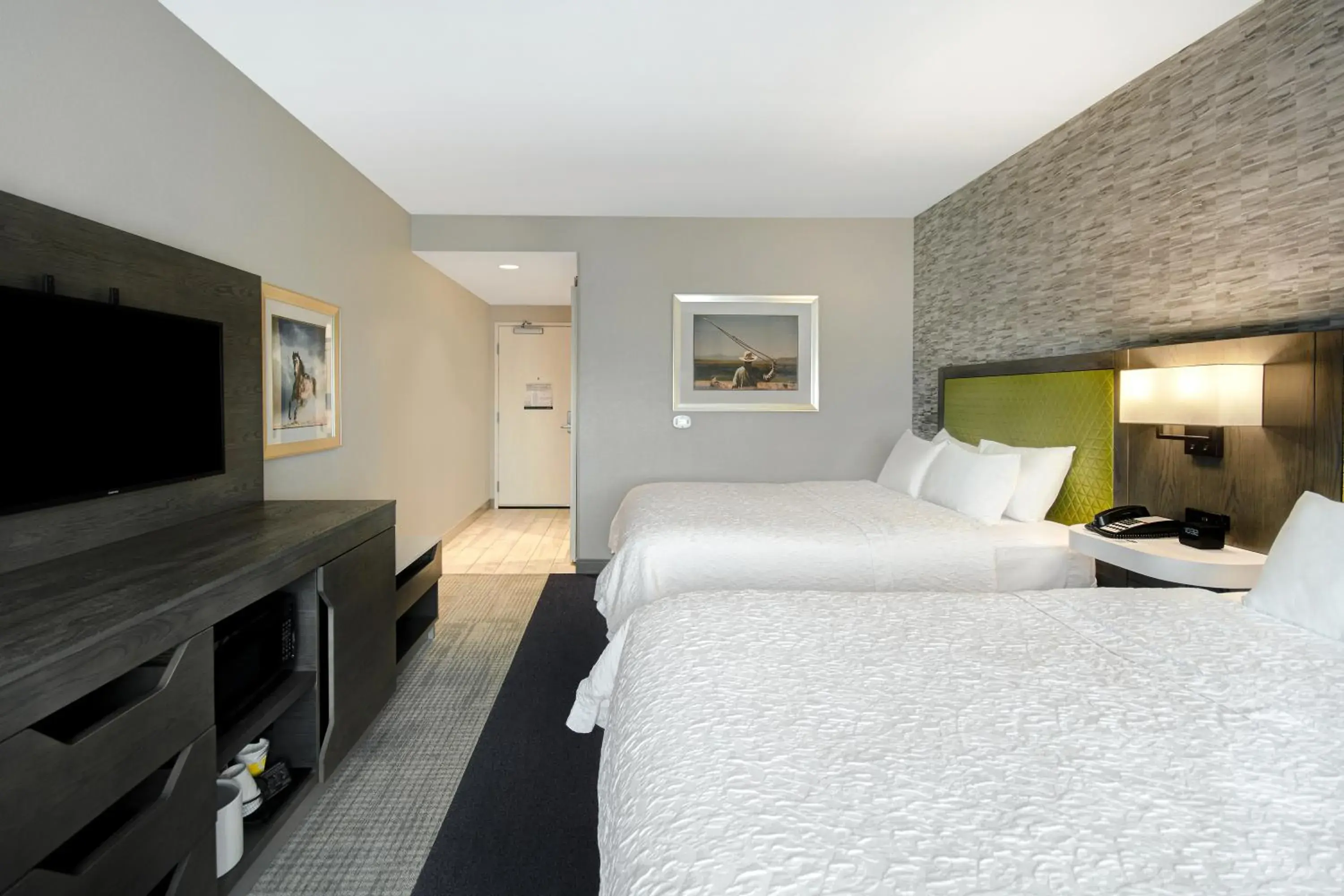 Bed in Hampton Inn Queen Creek, AZ Bed in Hampton Inn Queen Creek, AZ