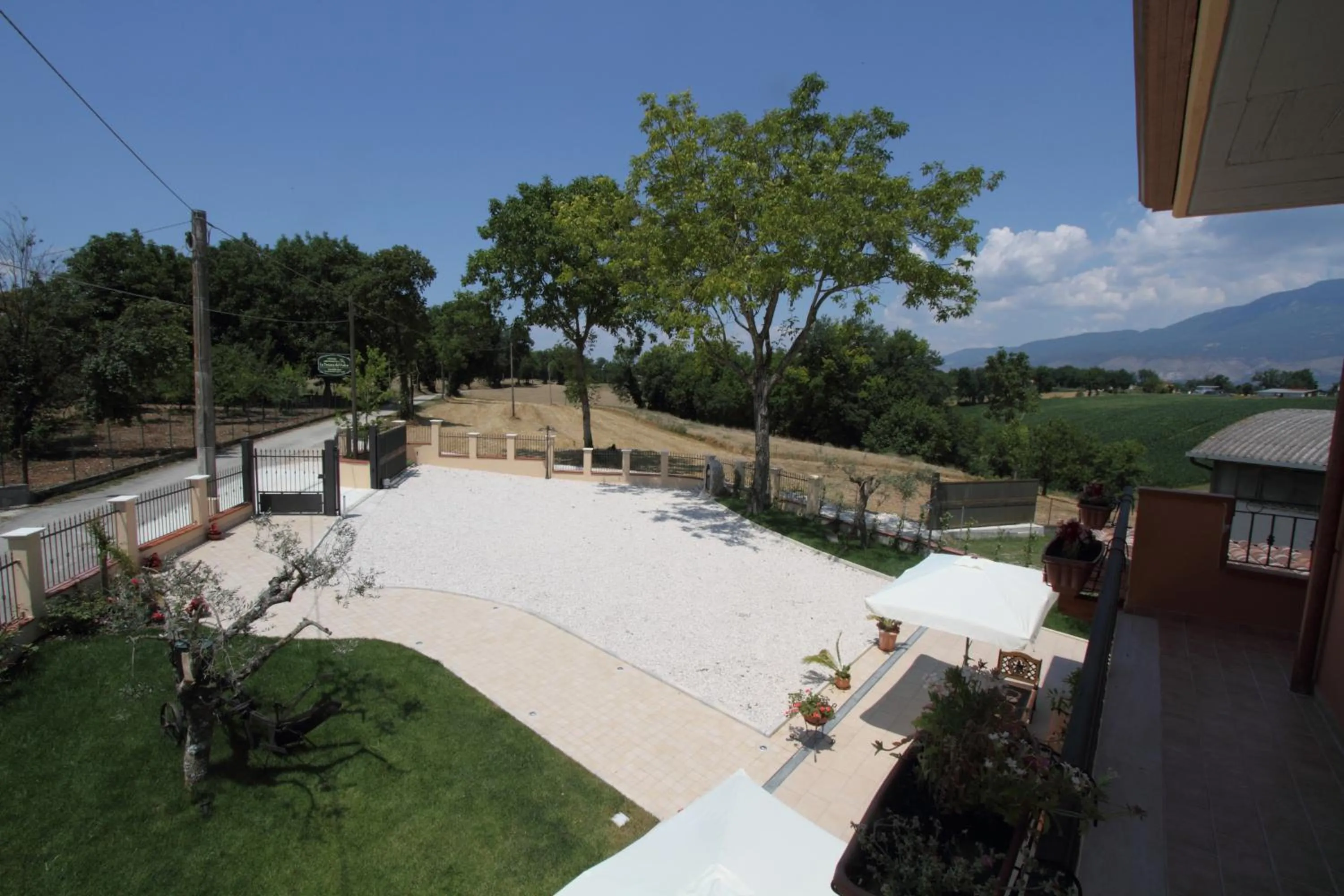 Superior Double or Twin Room with Garden View in Azienda Agrituristica La Tenuta del Falco