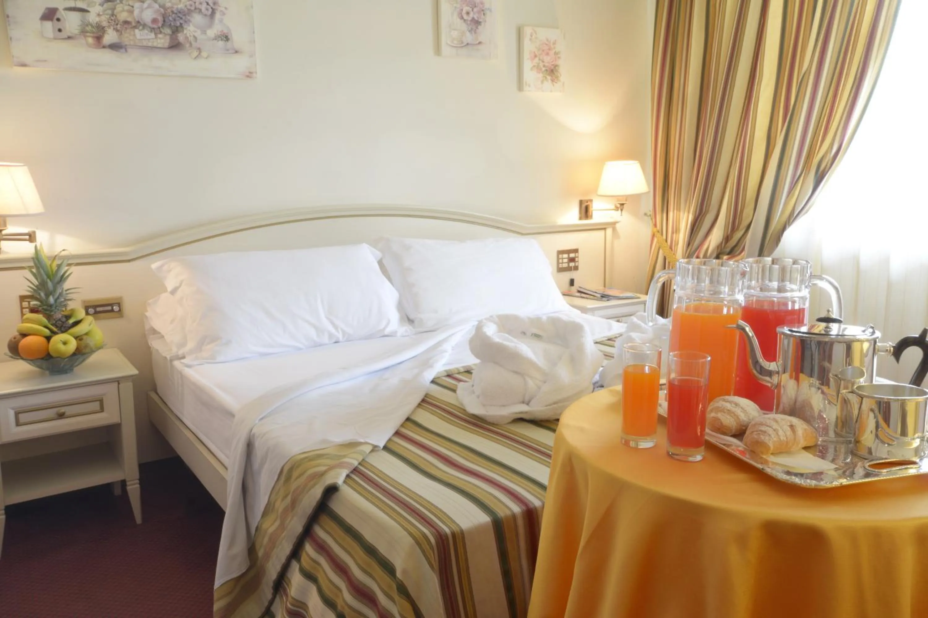 Bed in Hotel President