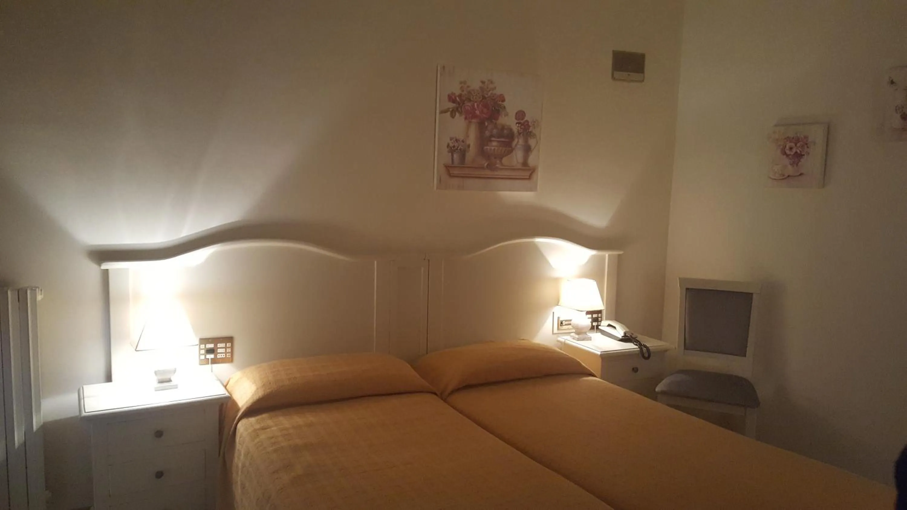 Decorative detail in Hotel President