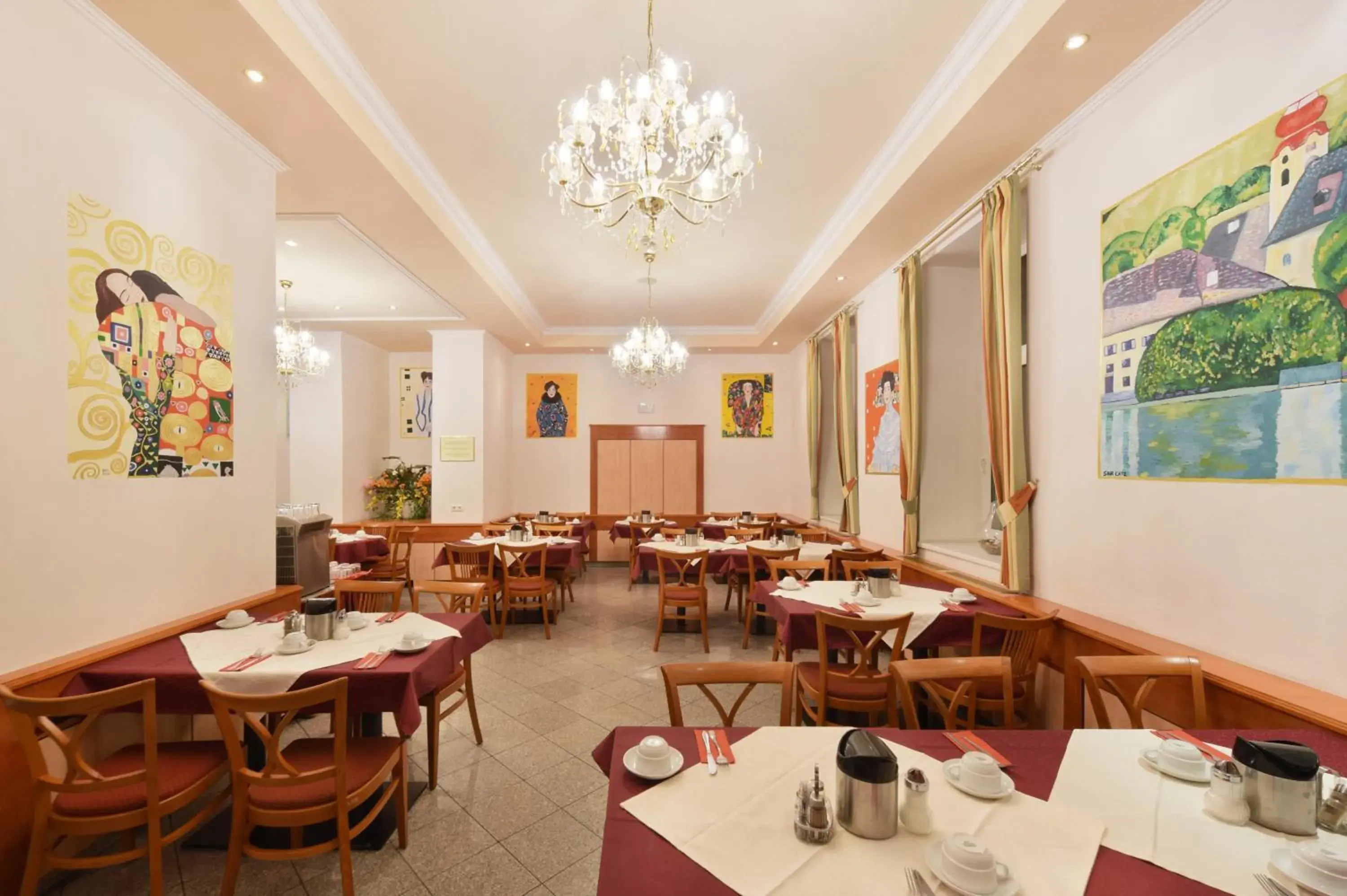 Restaurant/places to eat in Garten- und Kunsthotel Gabriel City Restaurant/places to eat in Garten- und Kunsthotel Gabriel City