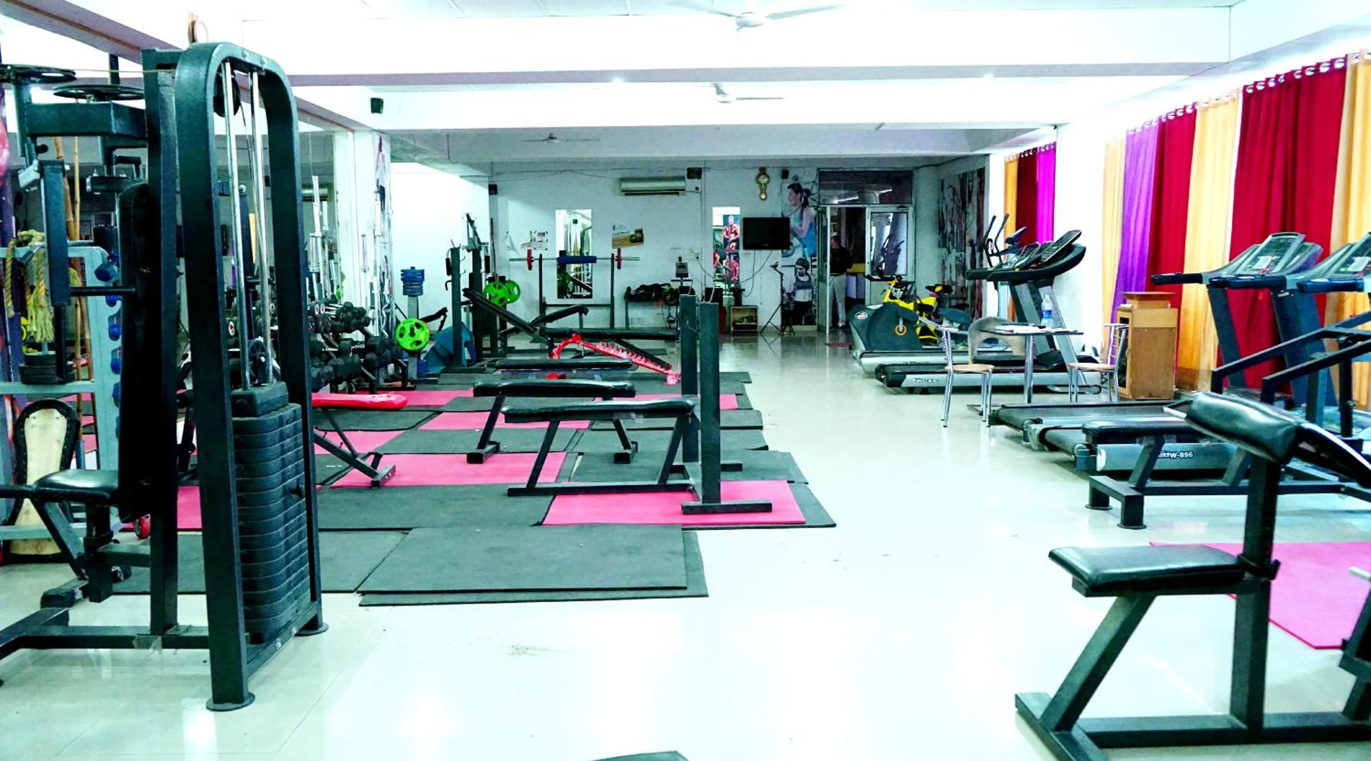 Fitness centre/facilities in Clarks Inn Express, Jammu