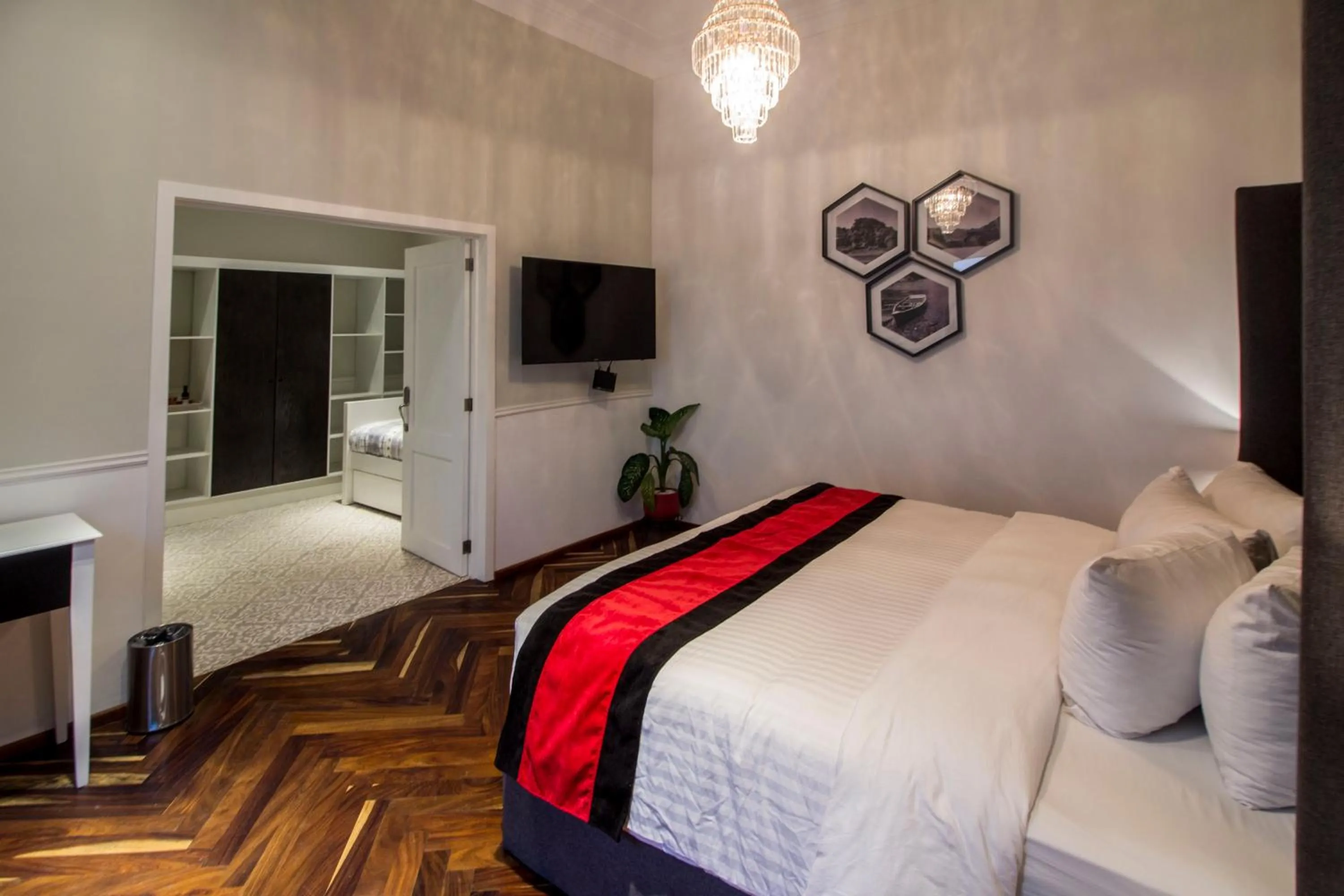 Bed in Hotel Business Real 500