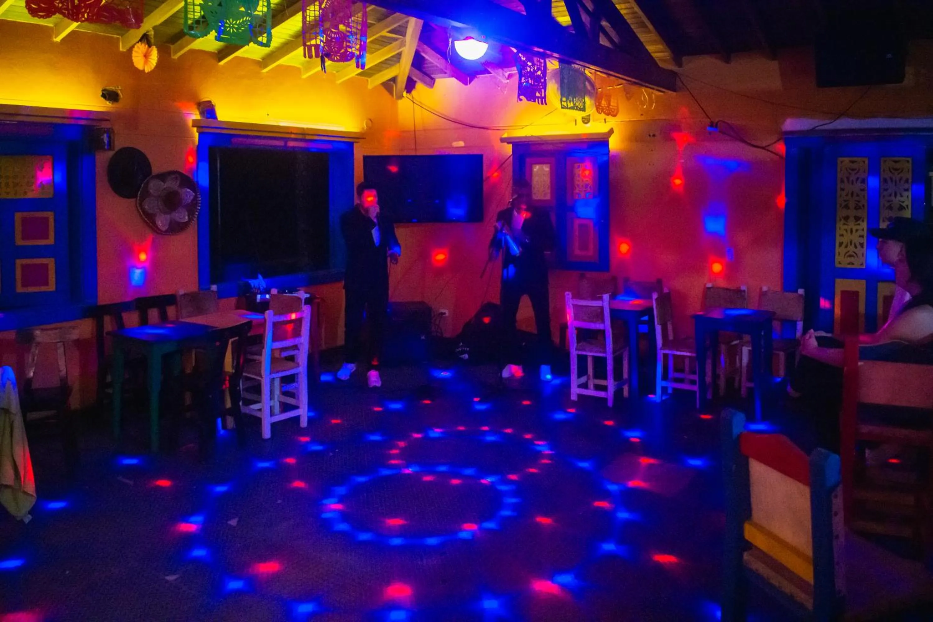 Evening entertainment in Hotel Posada San Sebastian