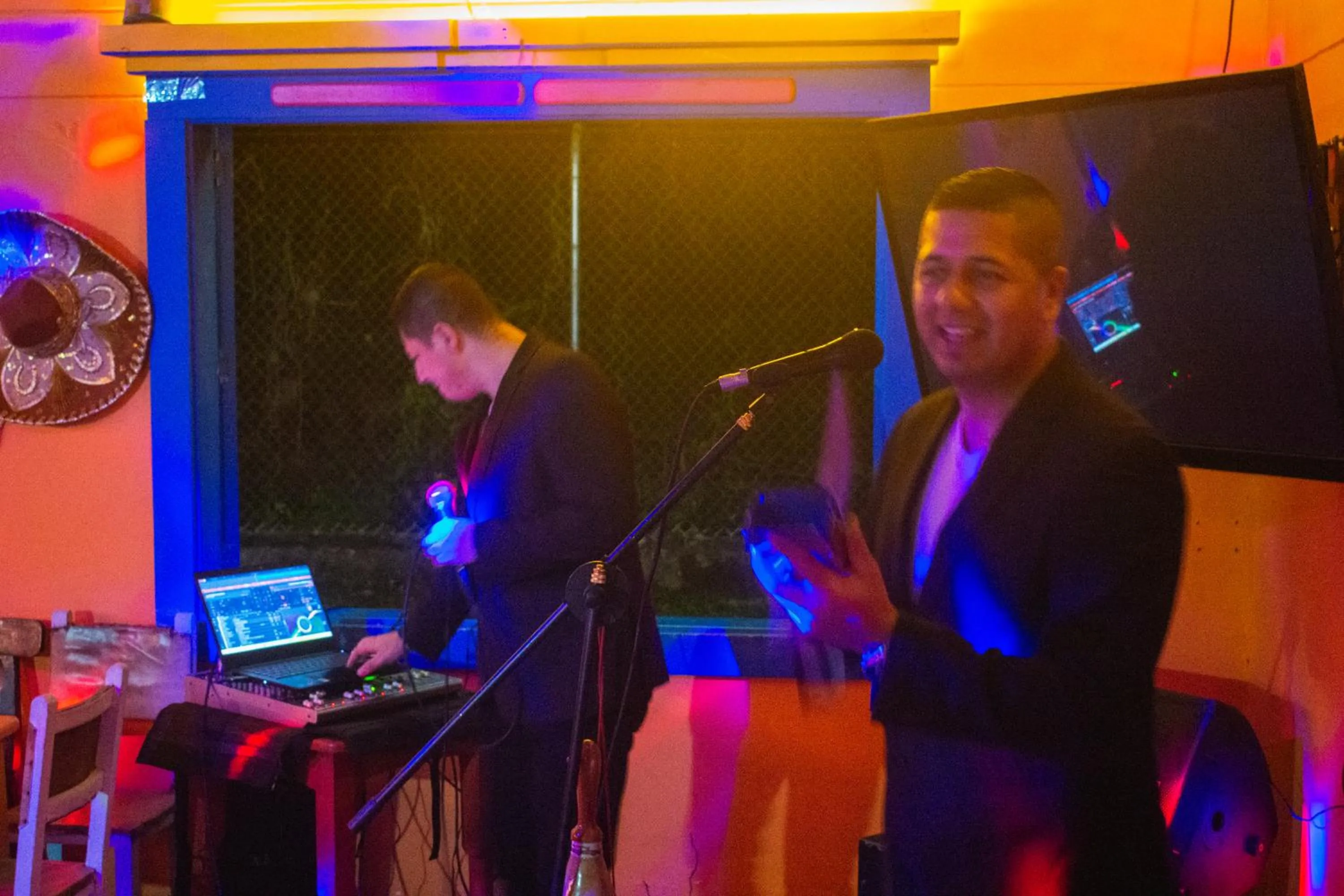 Evening entertainment in Hotel Posada San Sebastian