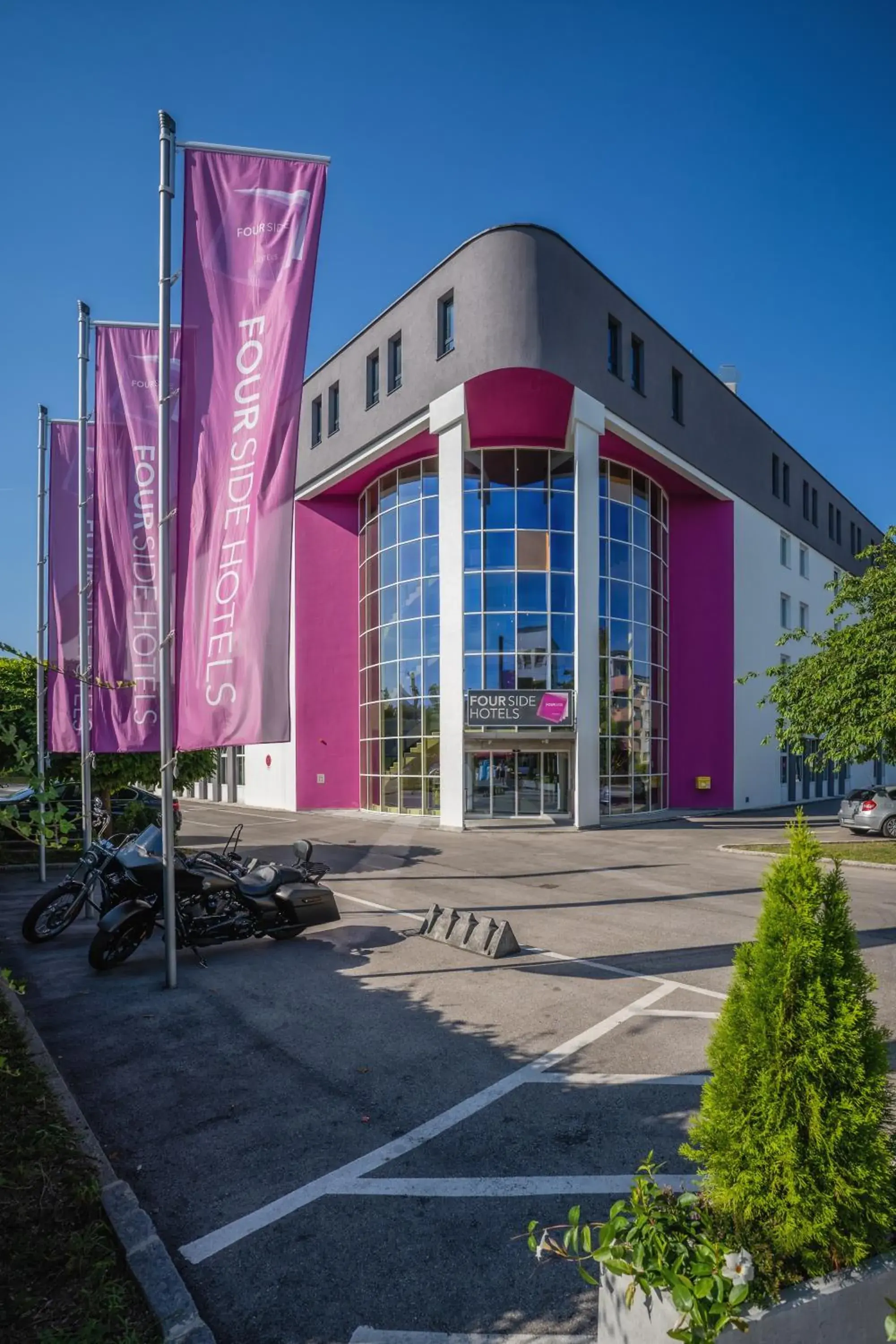 Property building in FourSide Hotel Salzburg Messe, Trademark Collection by Wyndham Property building in FourSide Hotel Salzburg Messe, Trademark Collection by Wyndham