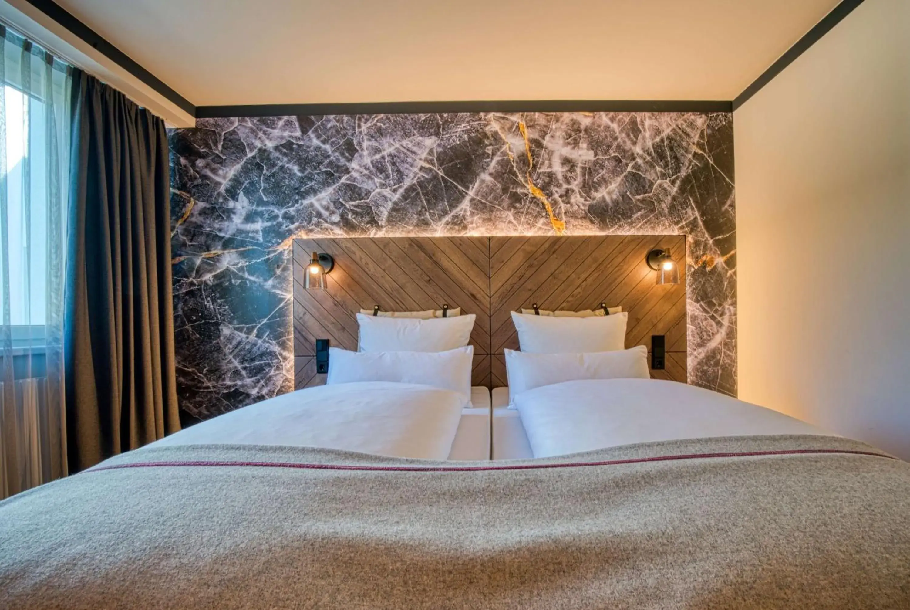 Photo of the whole room, Bed in FourSide Hotel Salzburg Messe, Trademark Collection by Wyndham Photo of the whole room, Bed in FourSide Hotel Salzburg Messe, Trademark Collection by Wyndham