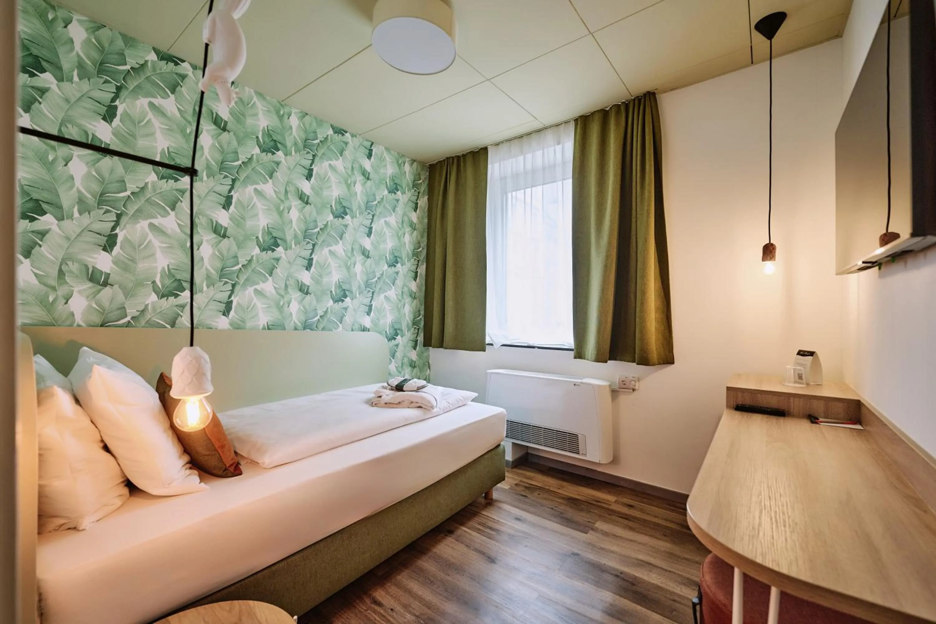 Photo of the whole room, Bed in The Weekend Hotel