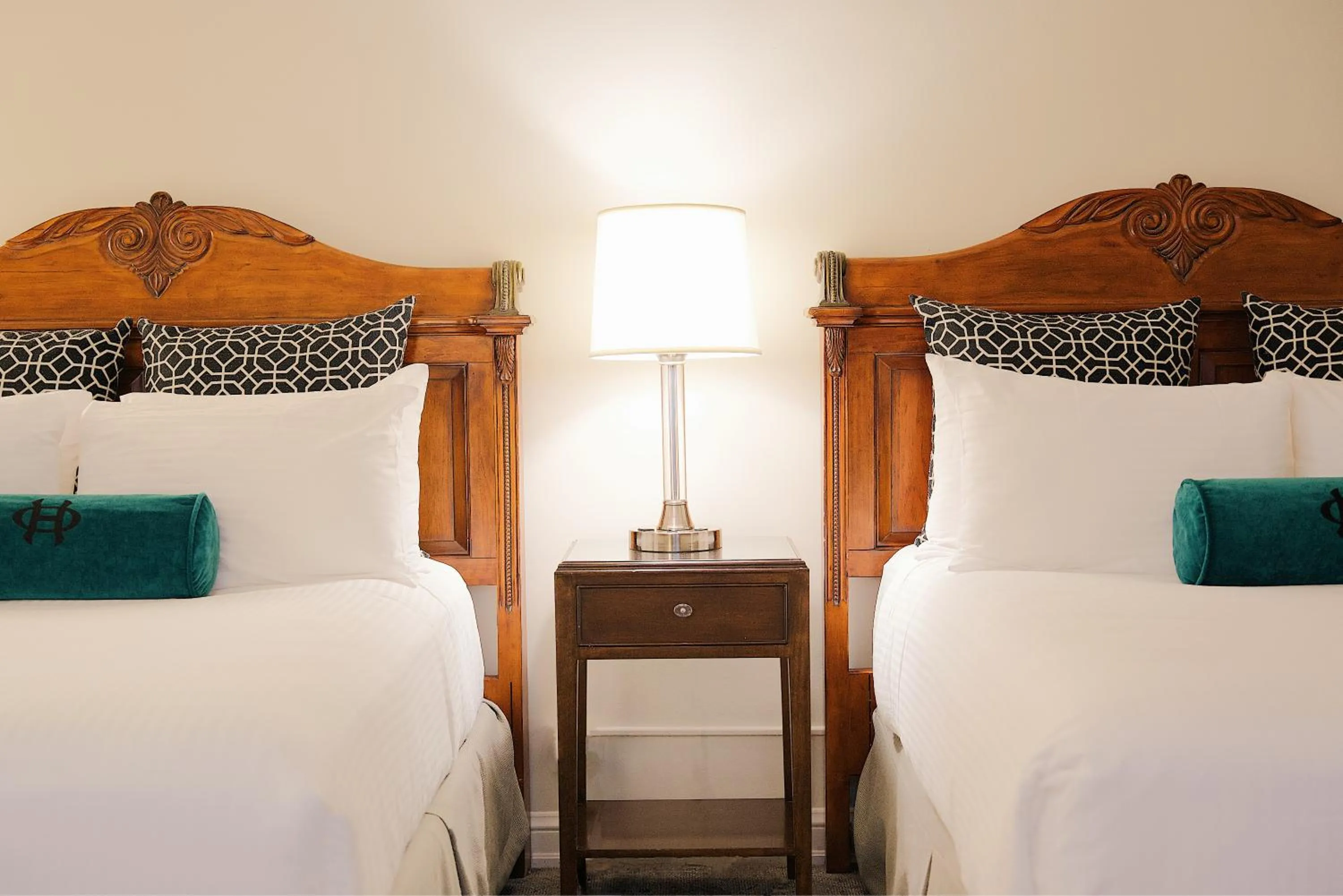 Bed in The Oxford Hotel