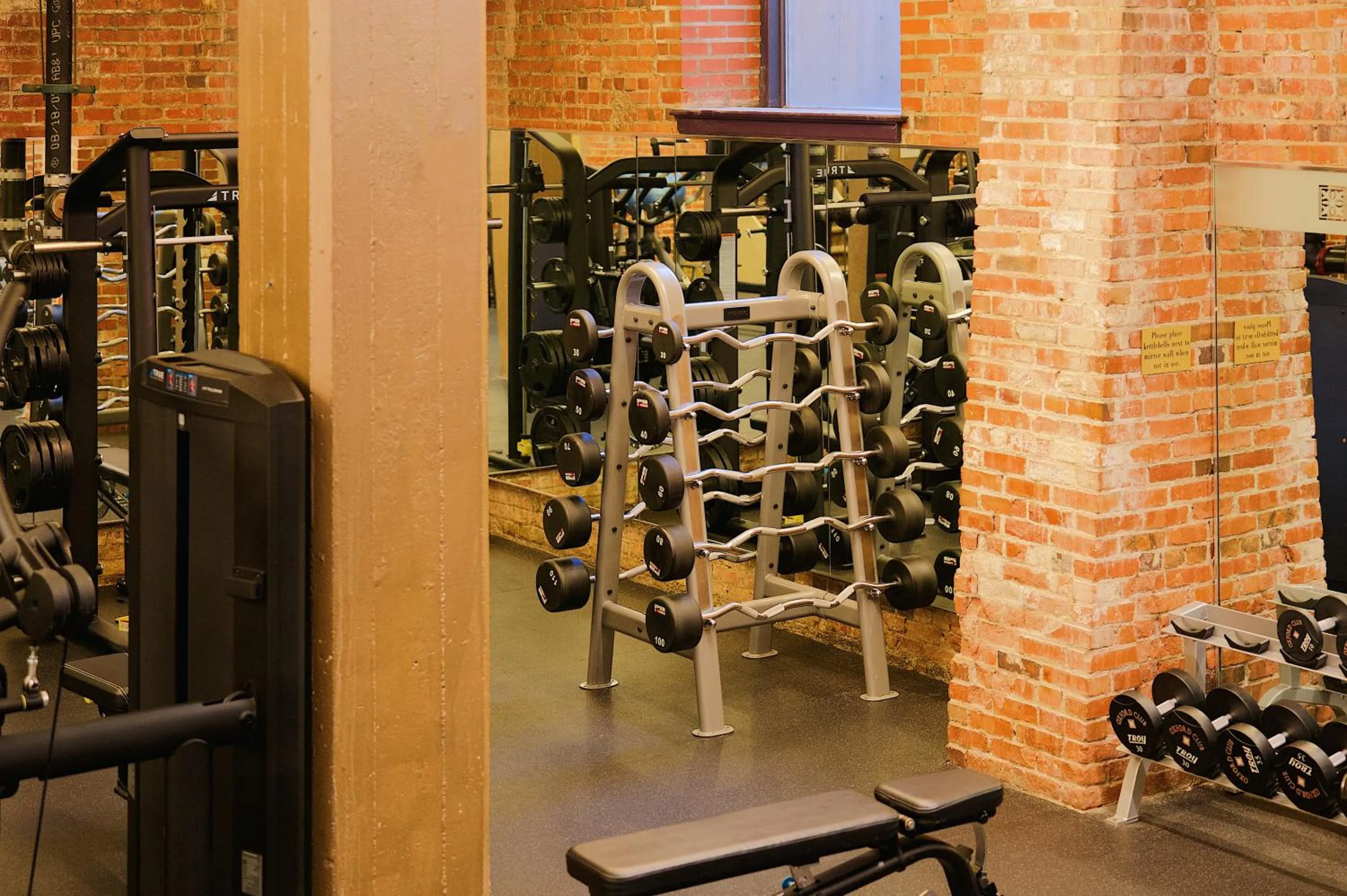 Fitness centre/facilities in The Oxford Hotel