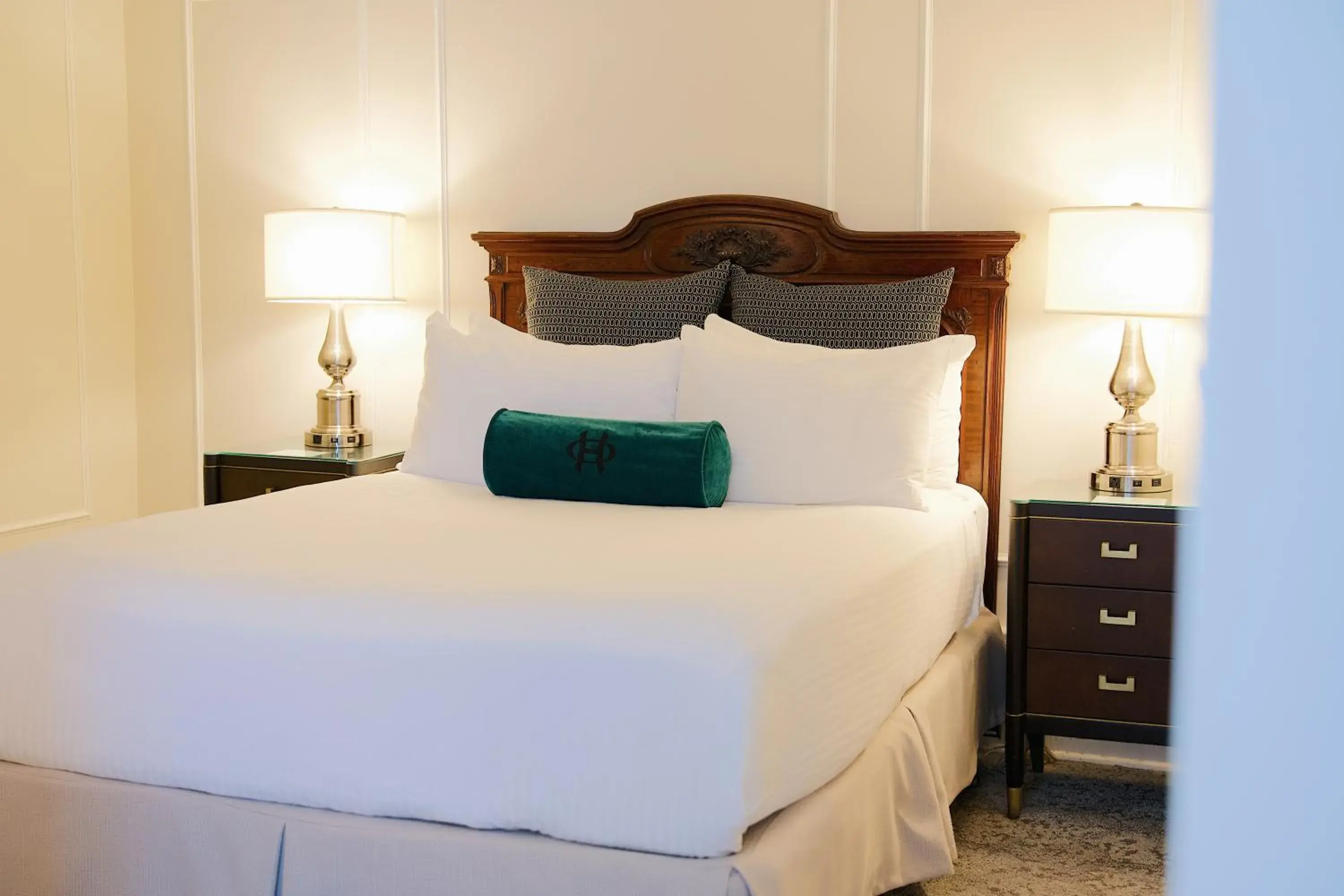 Bed in The Oxford Hotel Bed in The Oxford Hotel